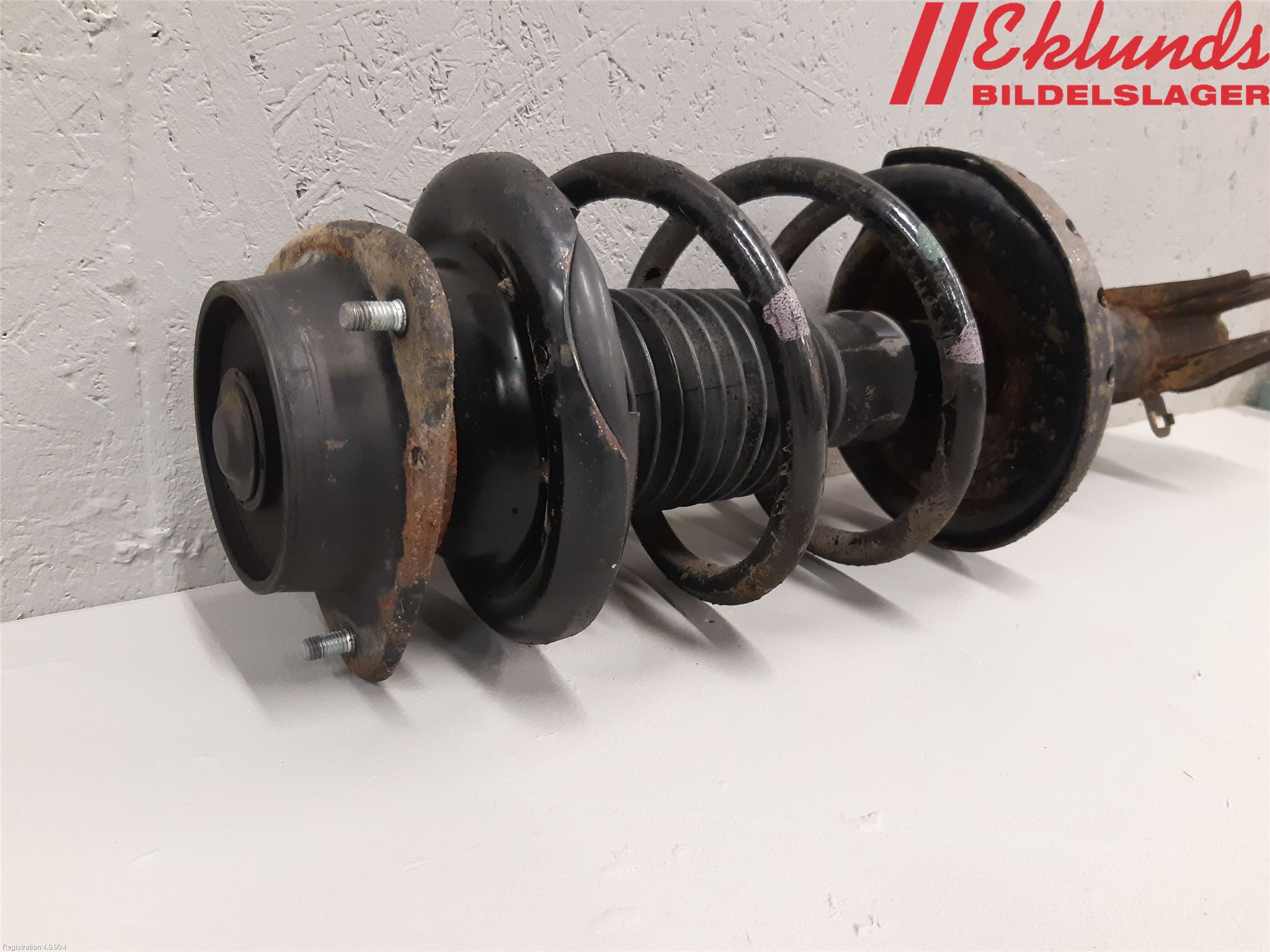 Subaru OUTBACK 10-15 Fjäderben Fram Vänster