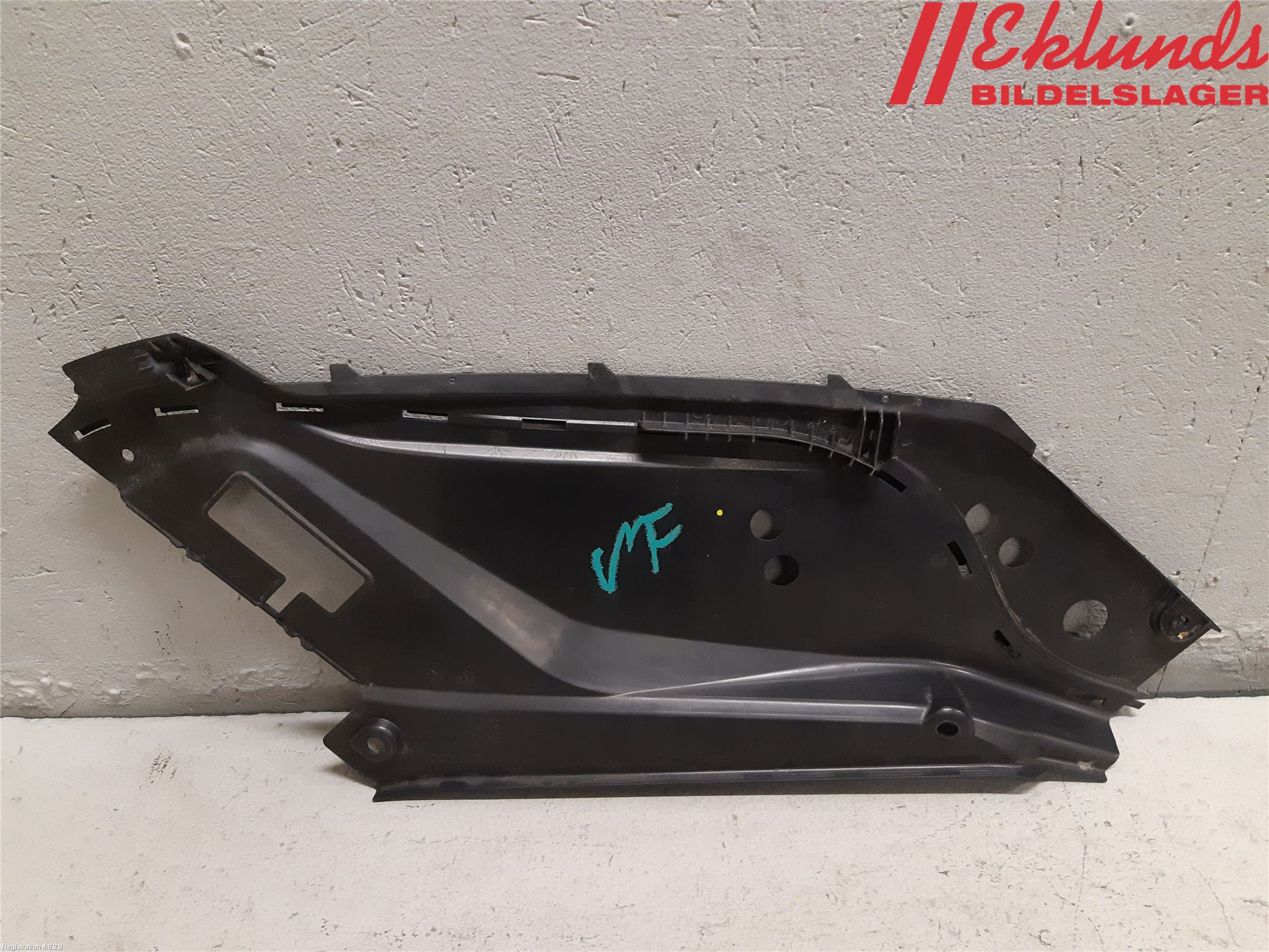 Volvo XC90/RECHARGE 16- Täckplast Front