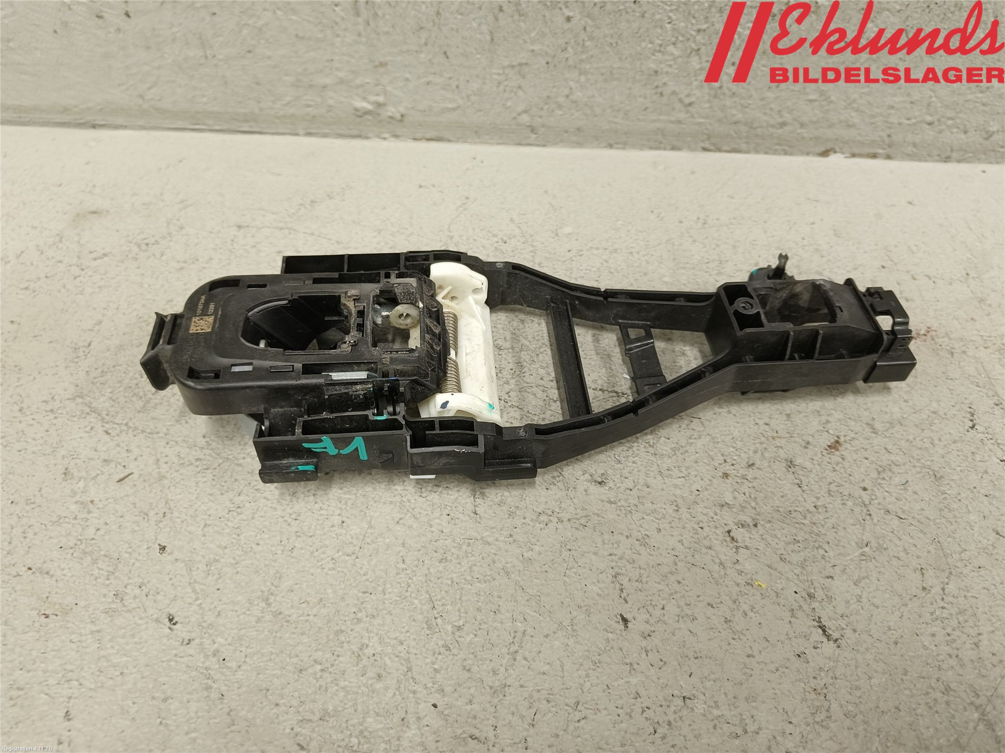 Polestar 2 20- Dörrhandtag Yttre Vä