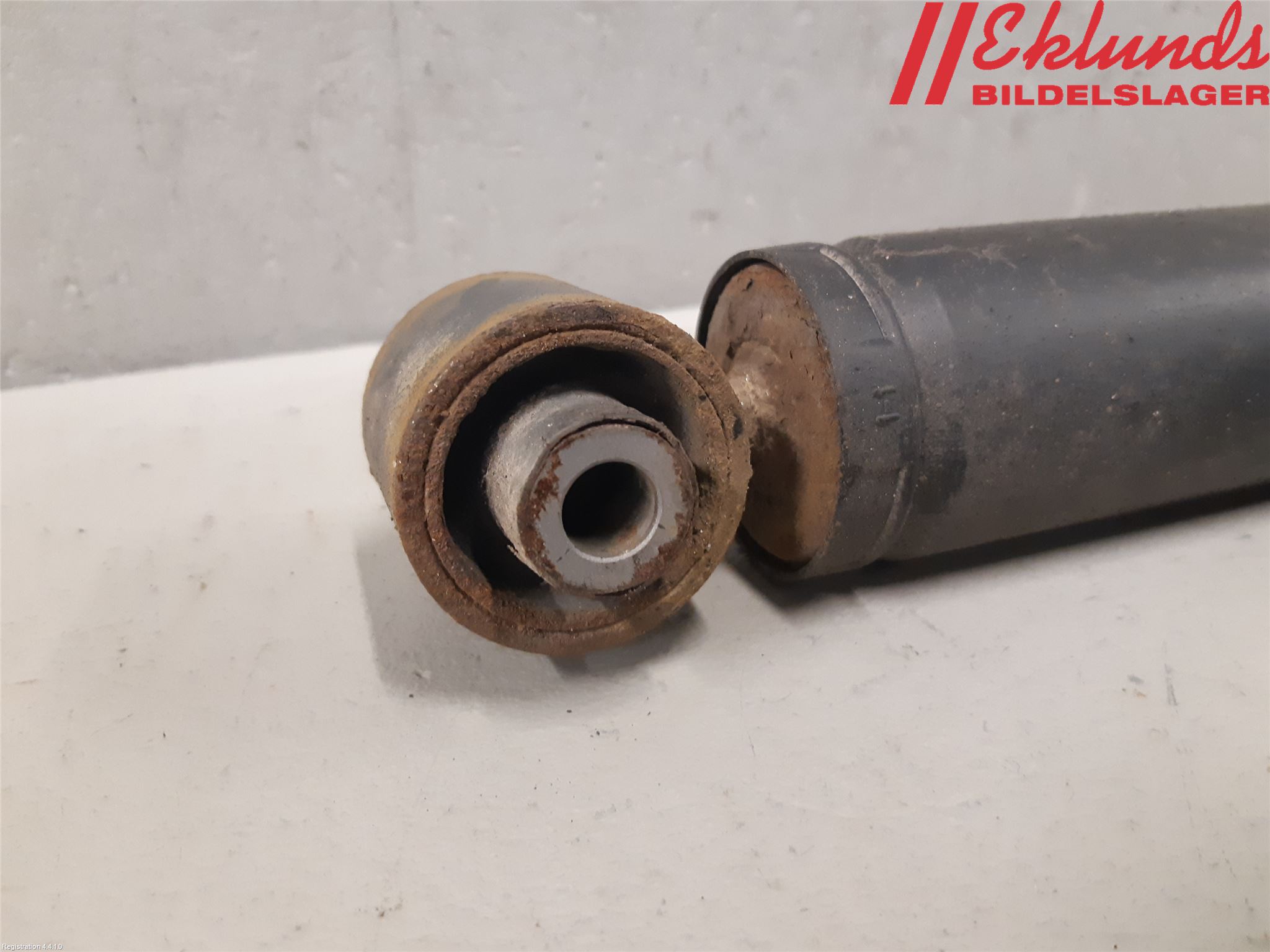 Nissan QASHQAI 10-14 Stötdämpare Bak
