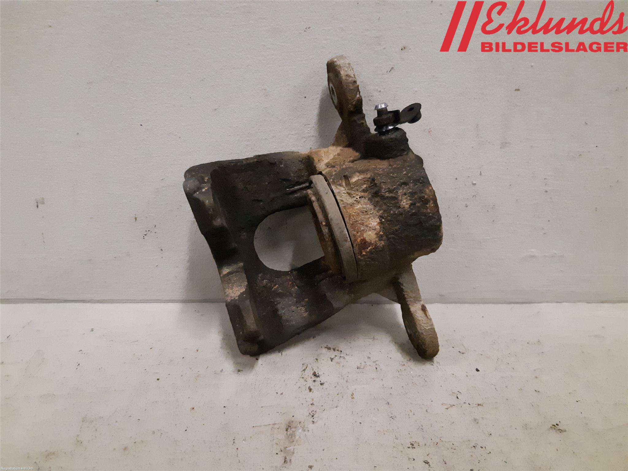 BMW 1 E87/81 5D/3D 03-11 Bromsok Fram Höger