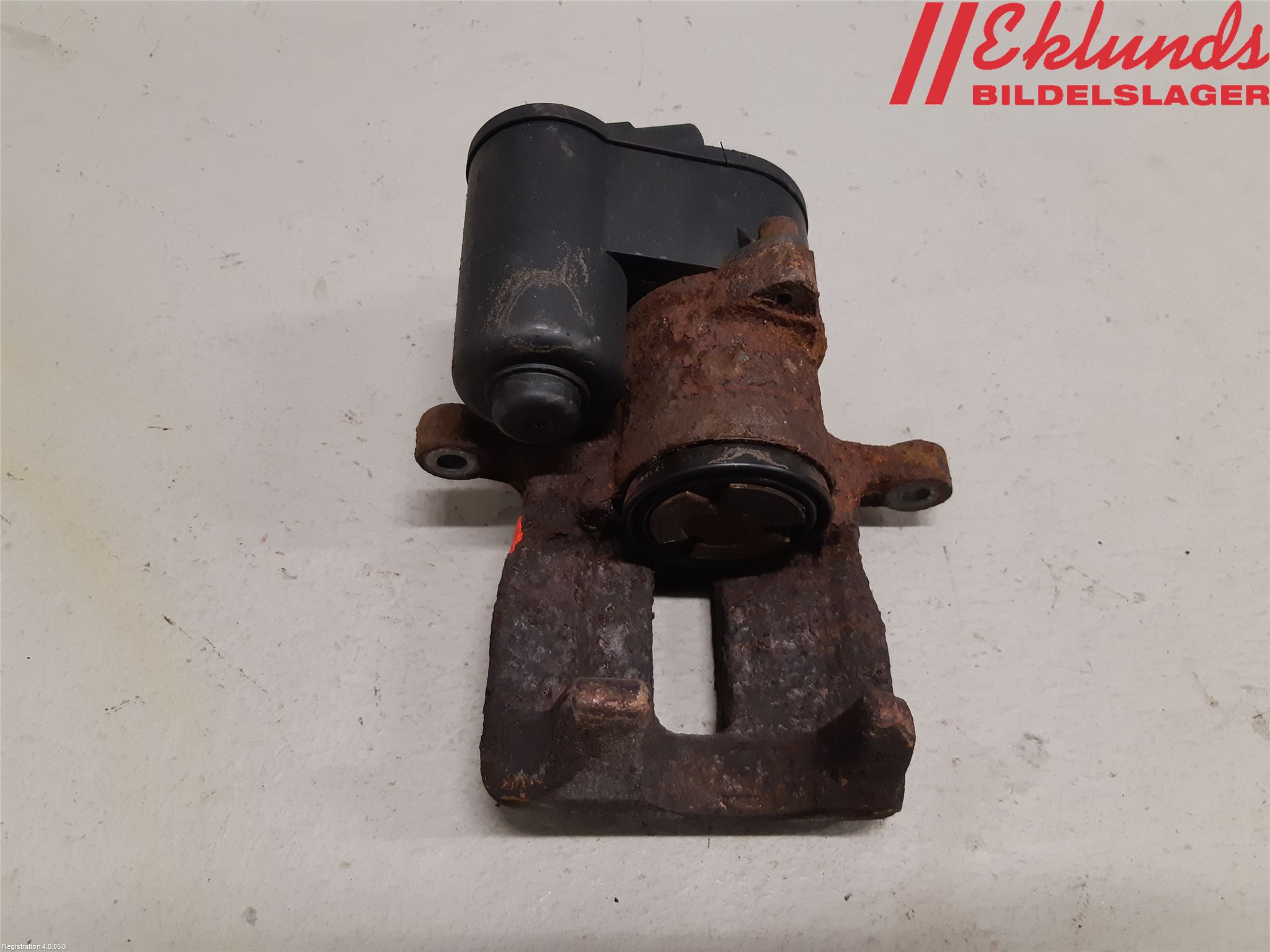 Volkswagen VW PASSAT 11-14 Bromsok Bak Vänster