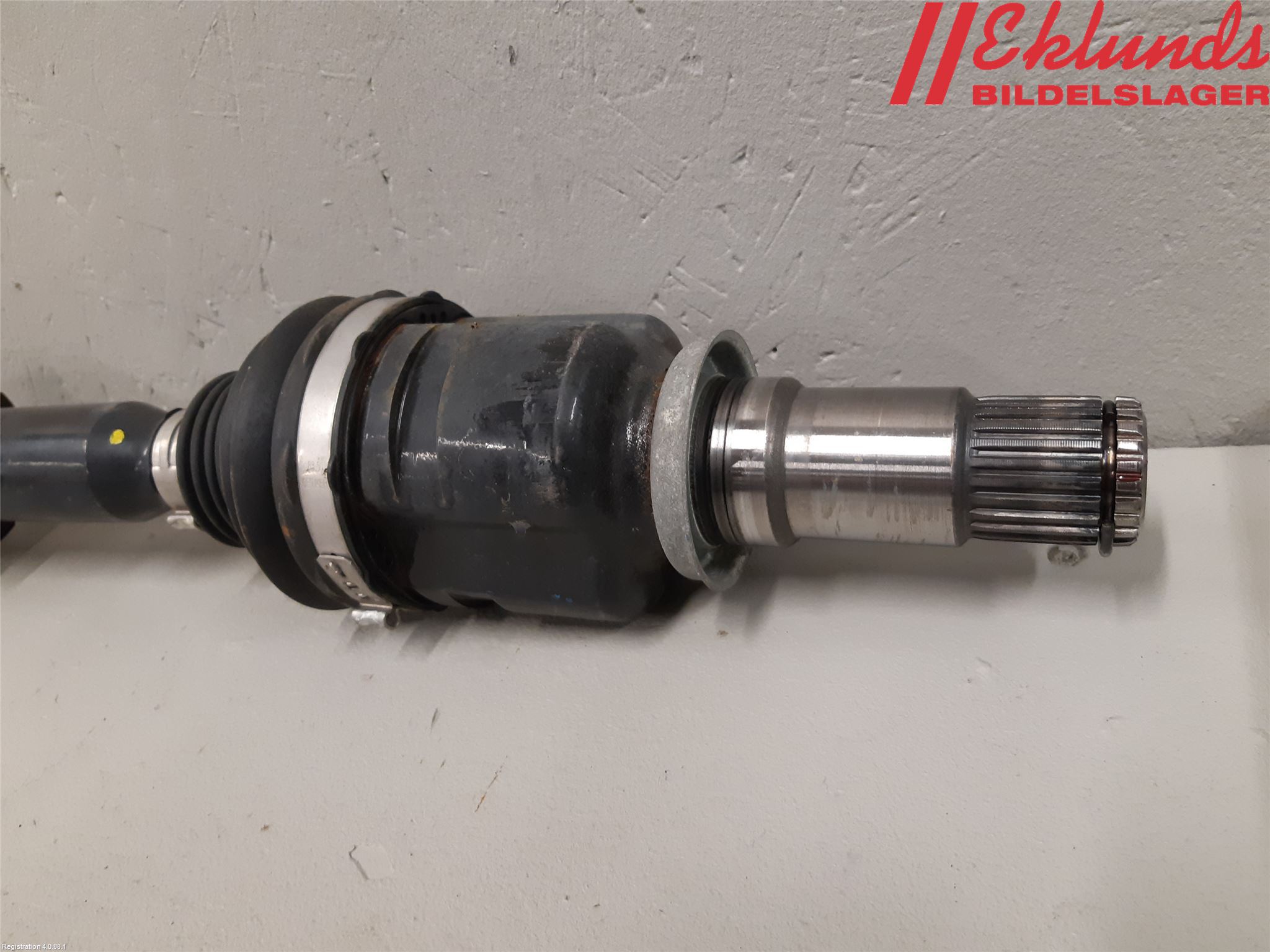 Toyota COROLLA 19- Drivaxel Fram Höger