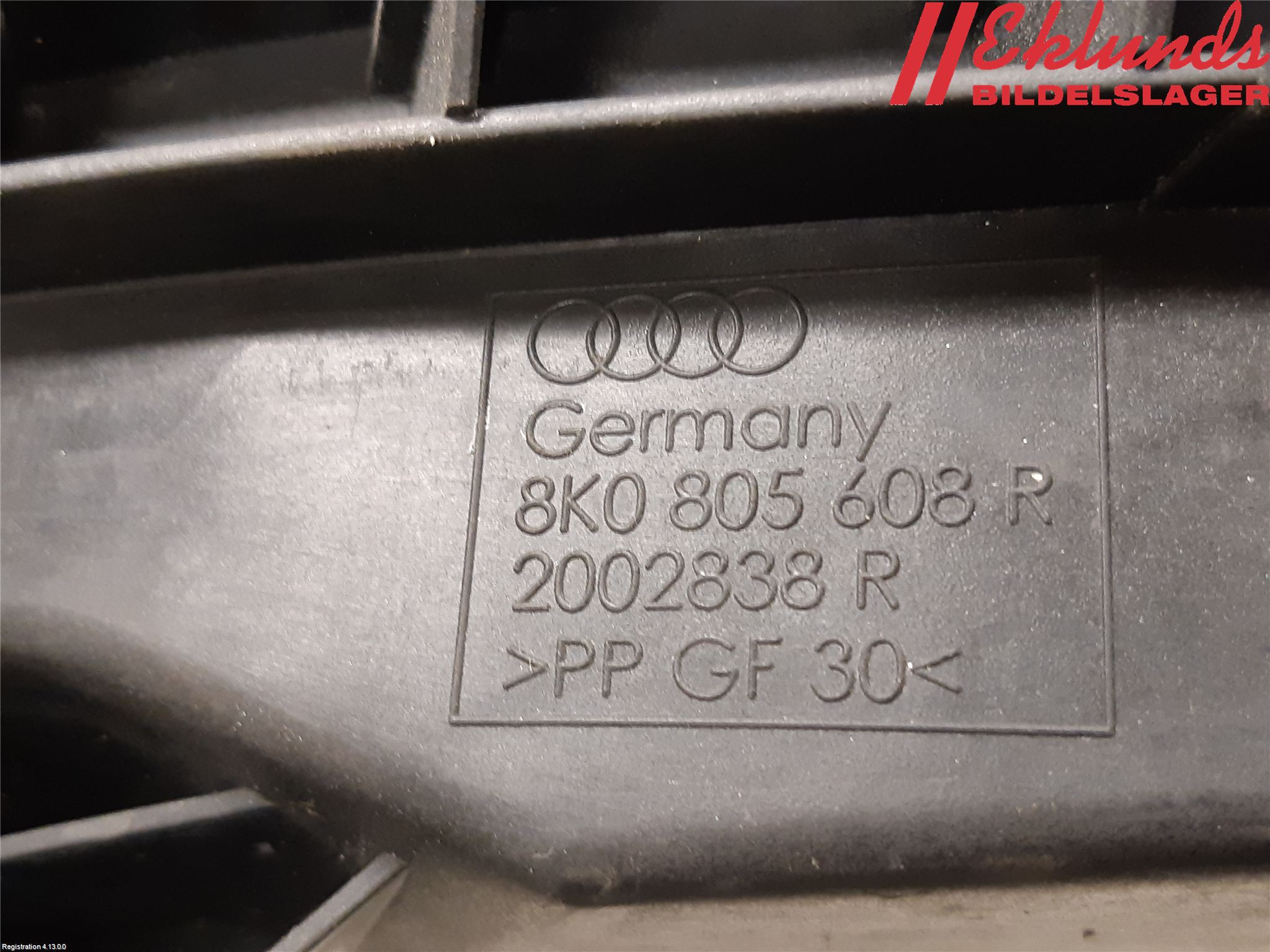 Audi A4/S4 08-11 Strålkast Fästsarg