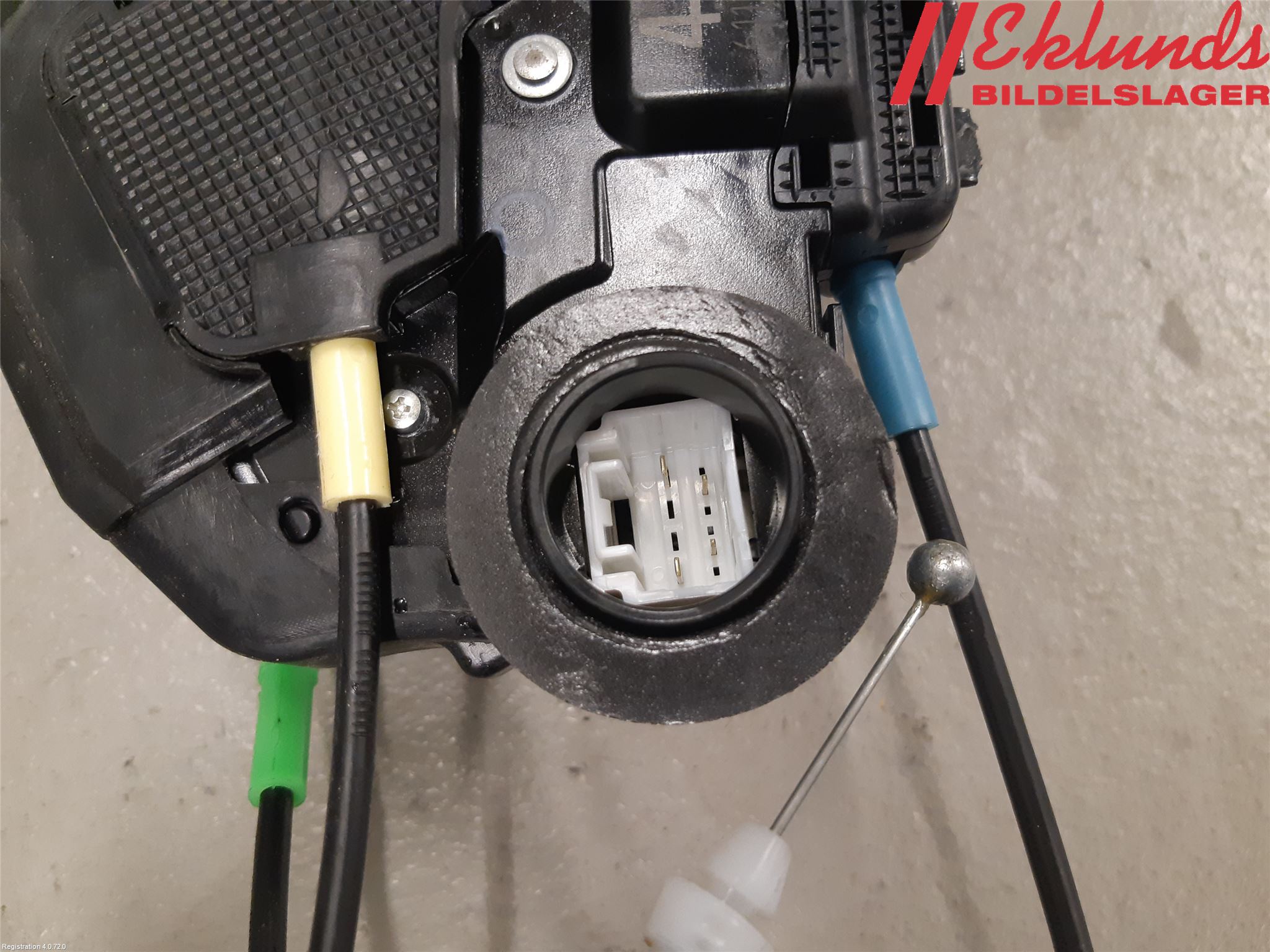 Toyota RAV4 13-18 Låskista-Dörrlås