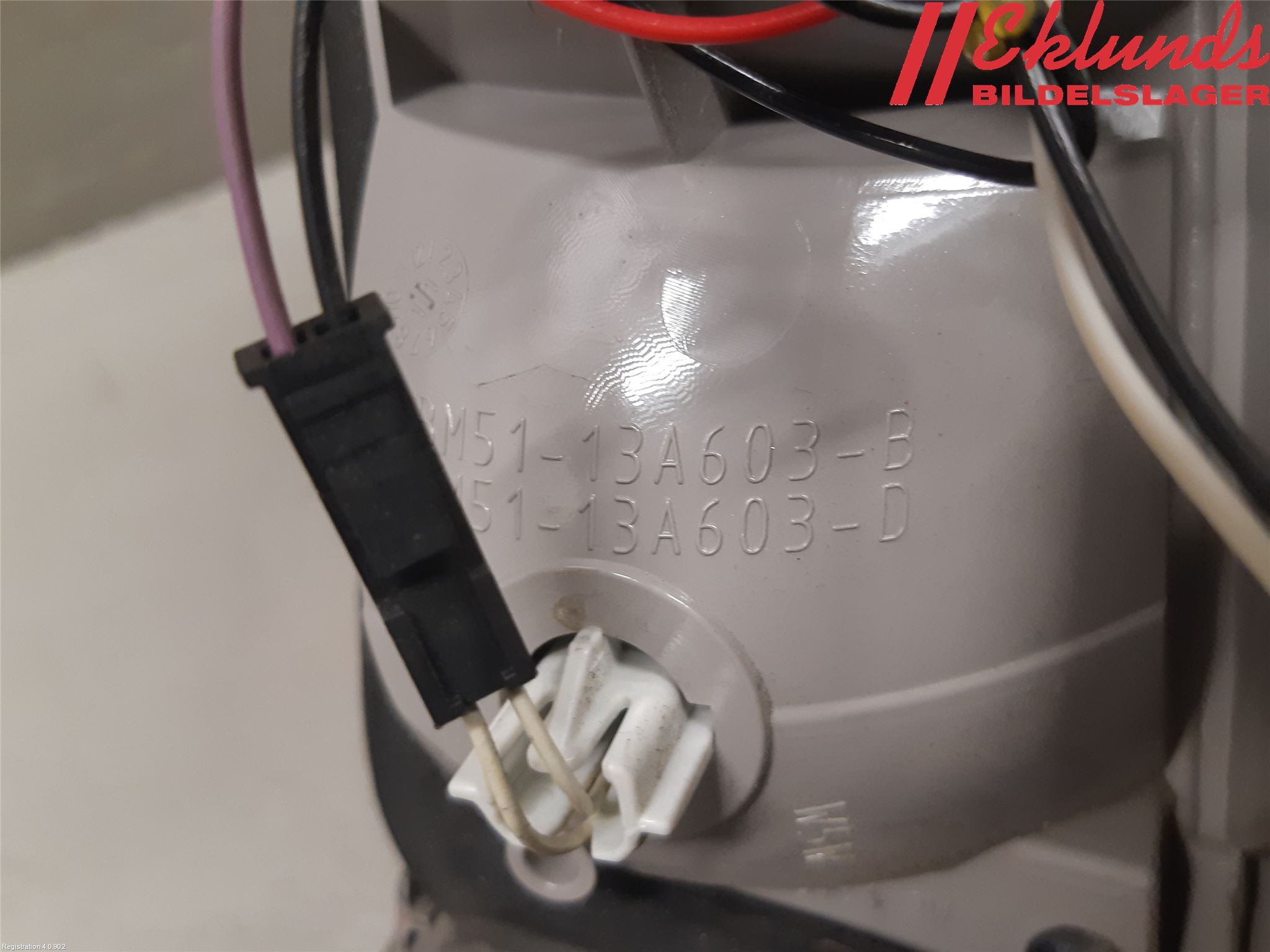 Ford FOCUS 11-14 Bakljus Lucka Vä