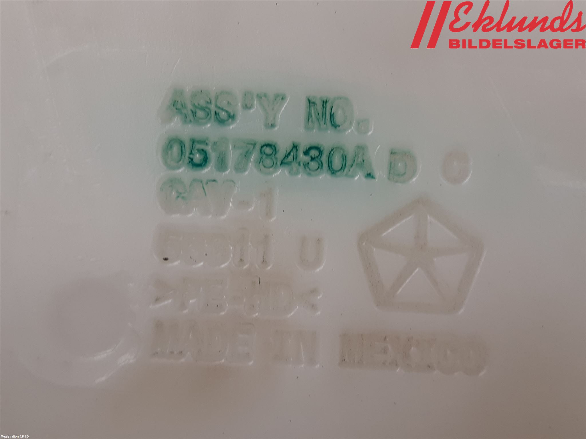 Fiat FREEMONT Spolartank Vindruta-Strål