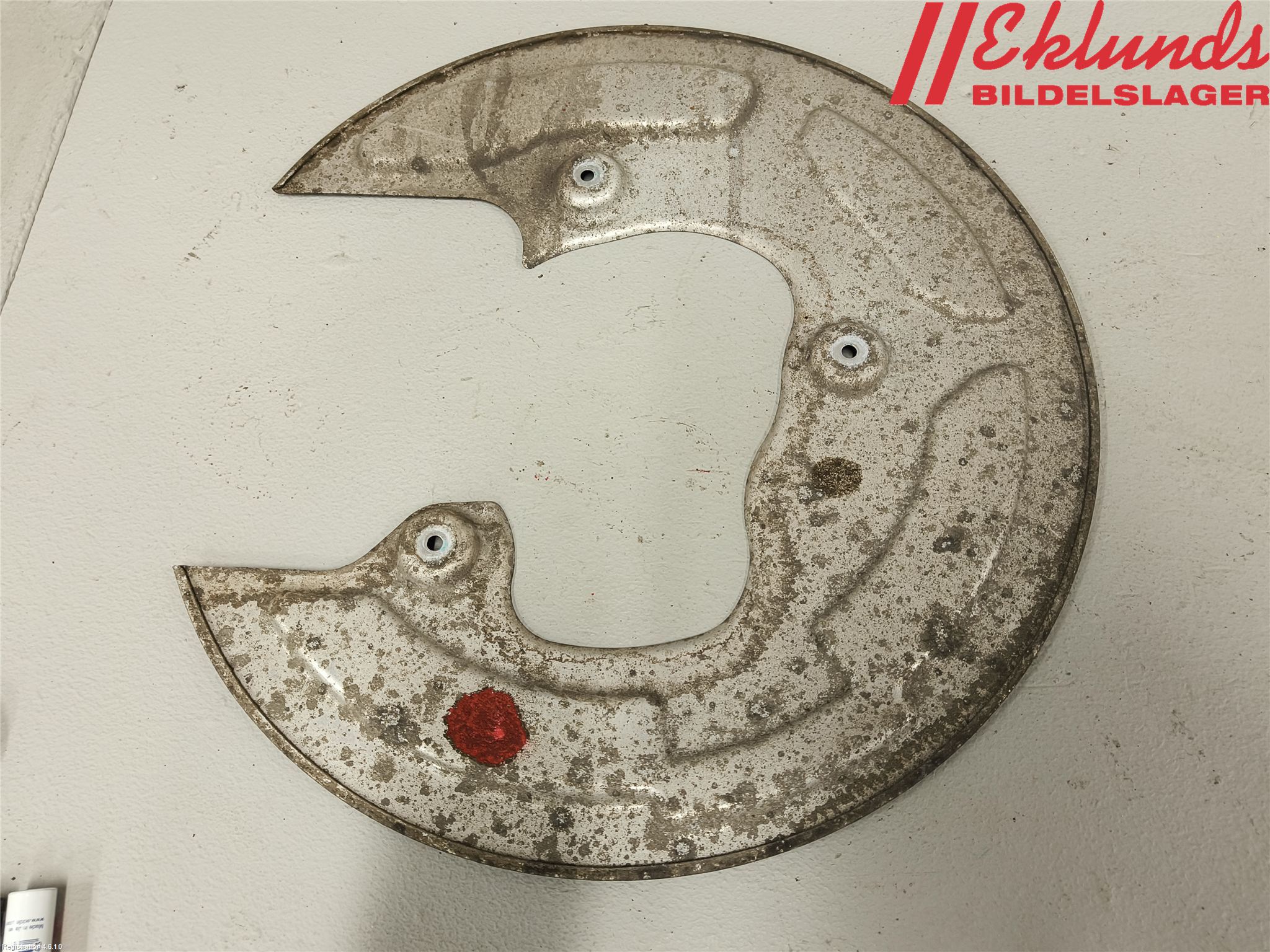 BMW 5 G30/G31/F90 17-23 Bromssköld Bak