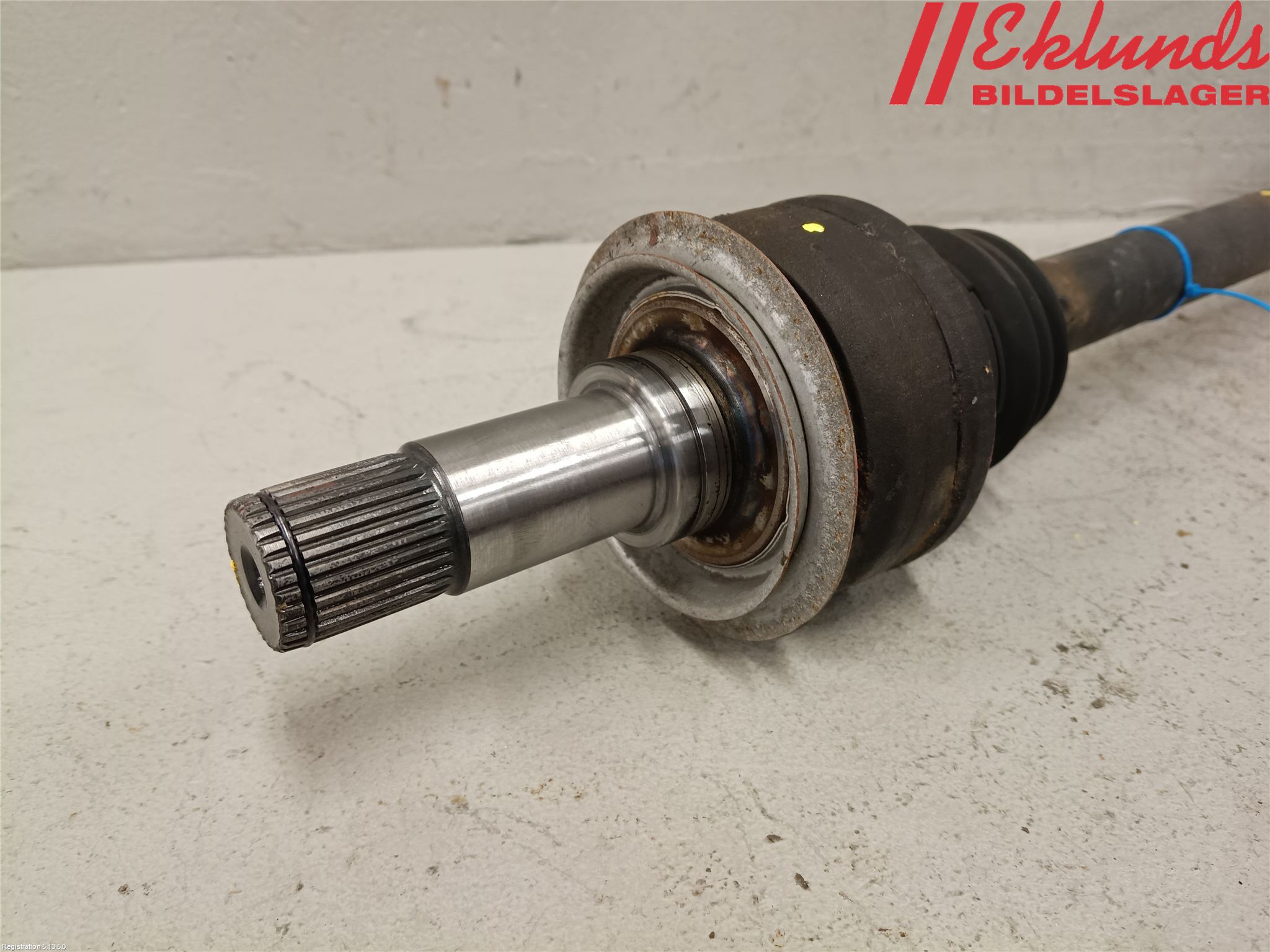 Mercedes-Benz MB E-KLASS (W213) 16-23 Drivaxel Bak Höger