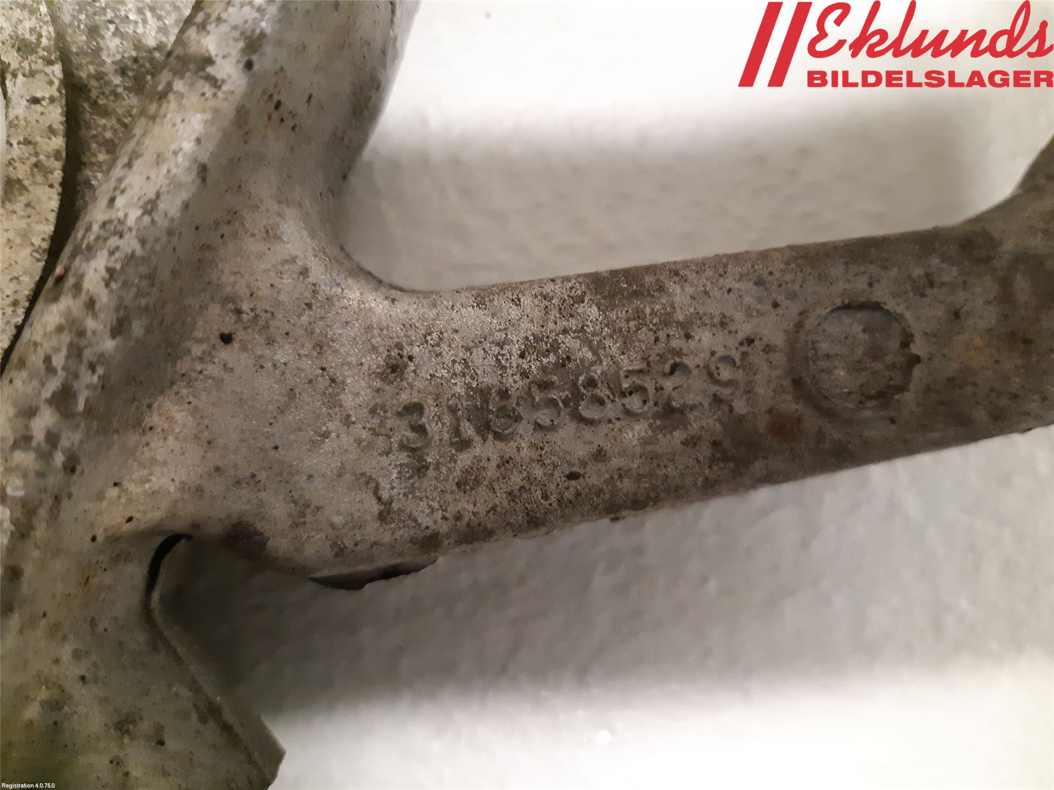 Volvo V90 17->> Hjullagerhus-Spindel Vä B