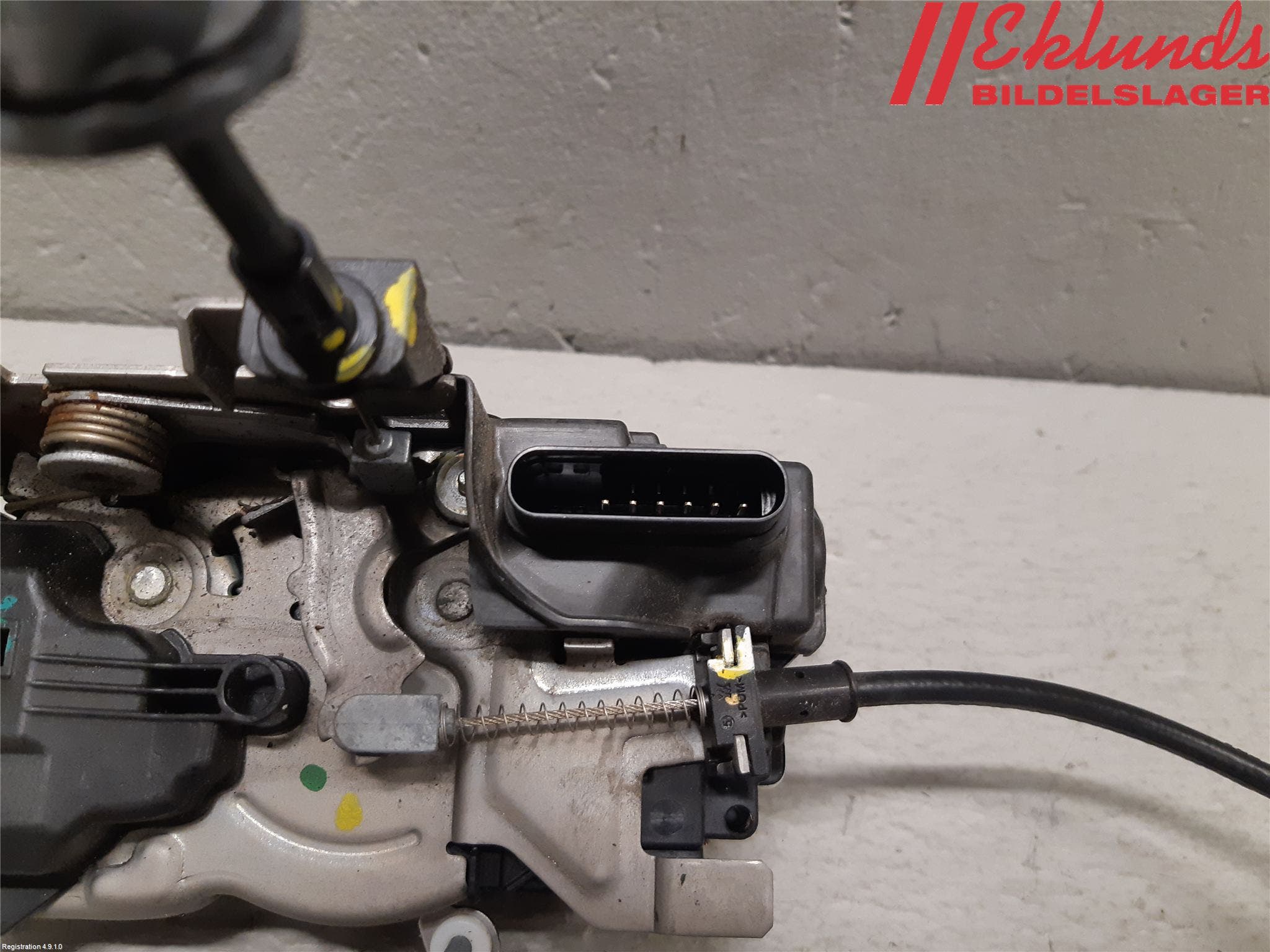 Volvo V60 19- Låskista-Dörrlås