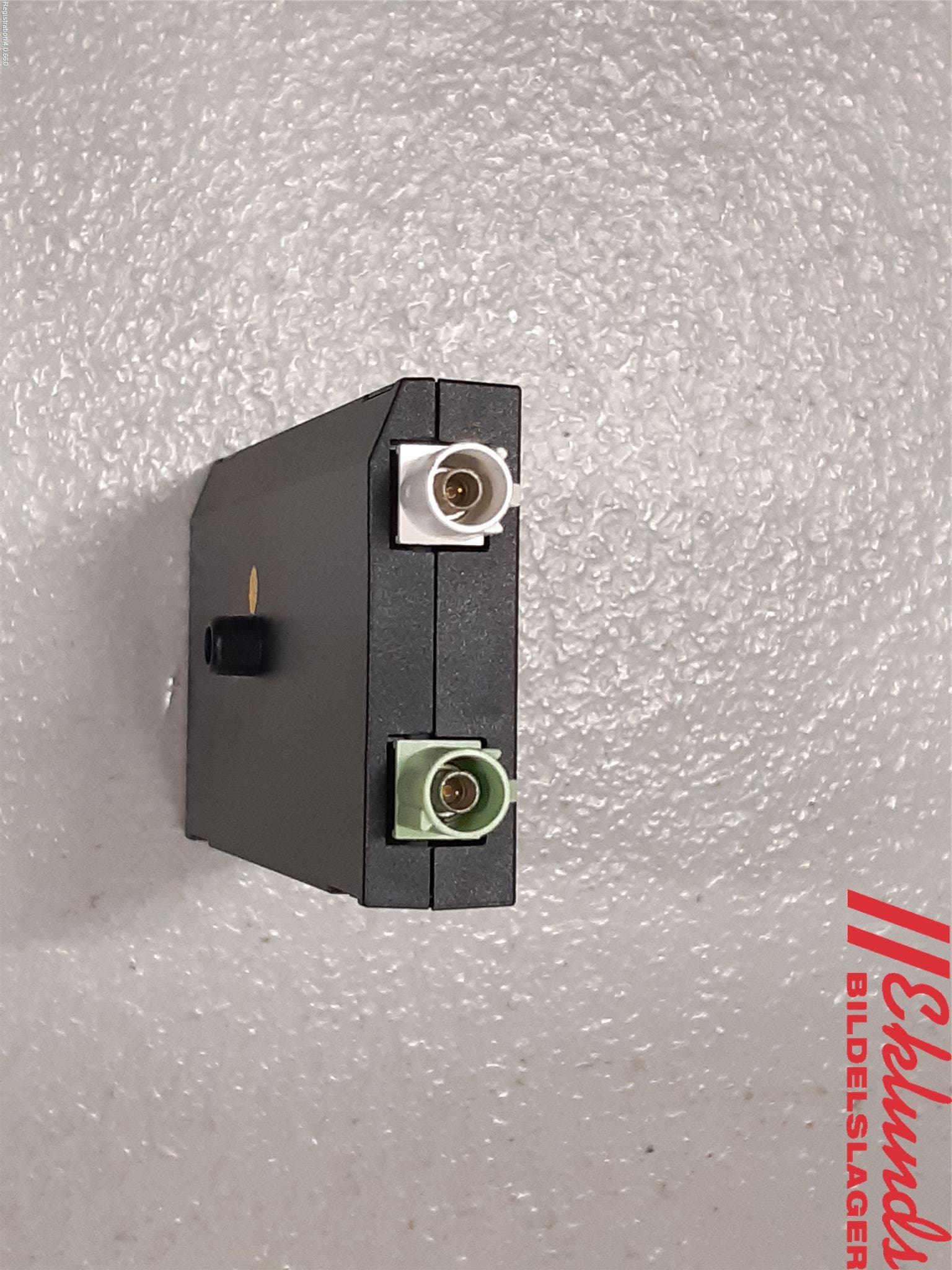 BMW 4 F32/F33/F82/F83 13-20 Antennförstärkare