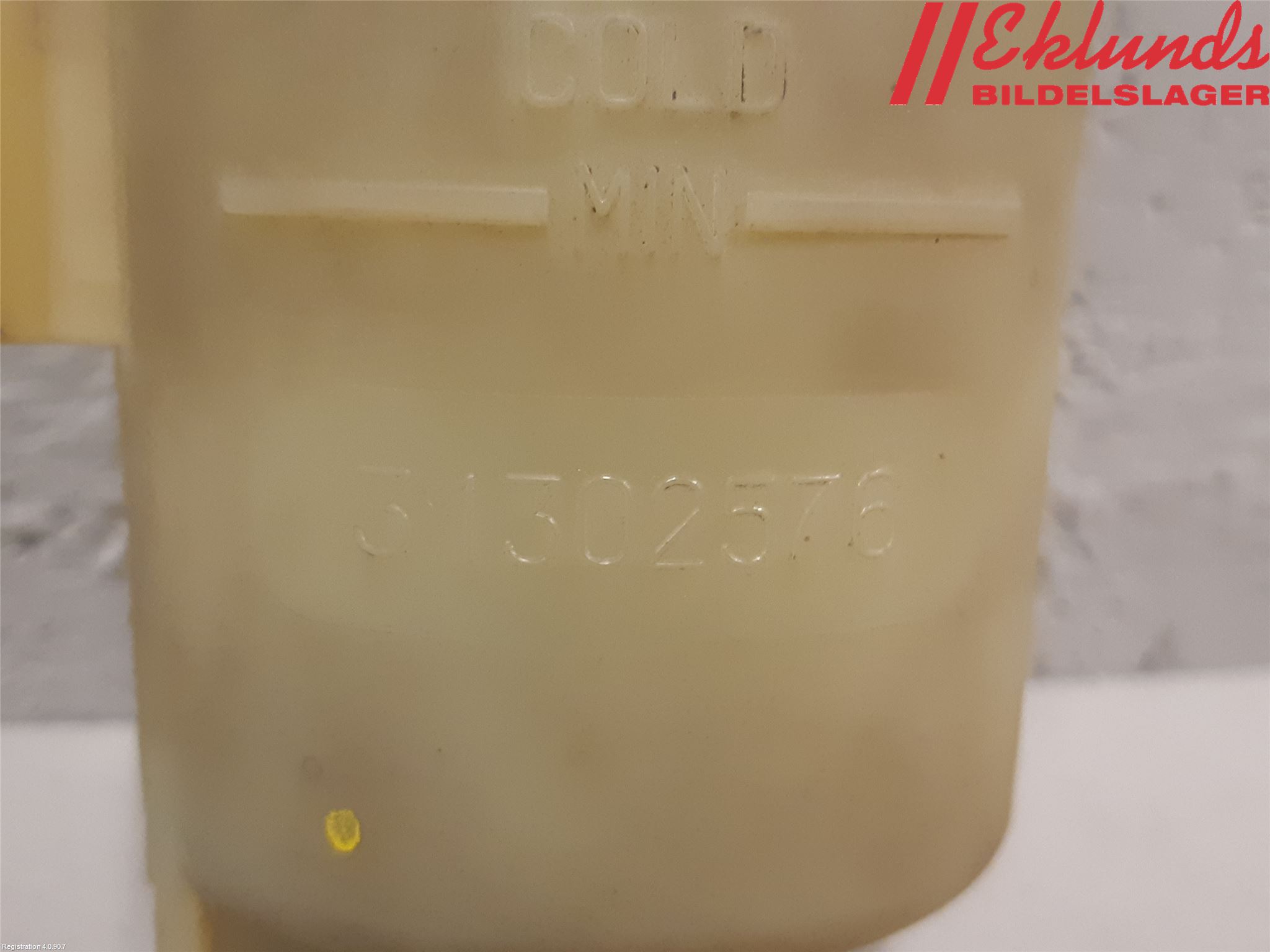 Volvo V70 14-16 Styrservooljebehållare