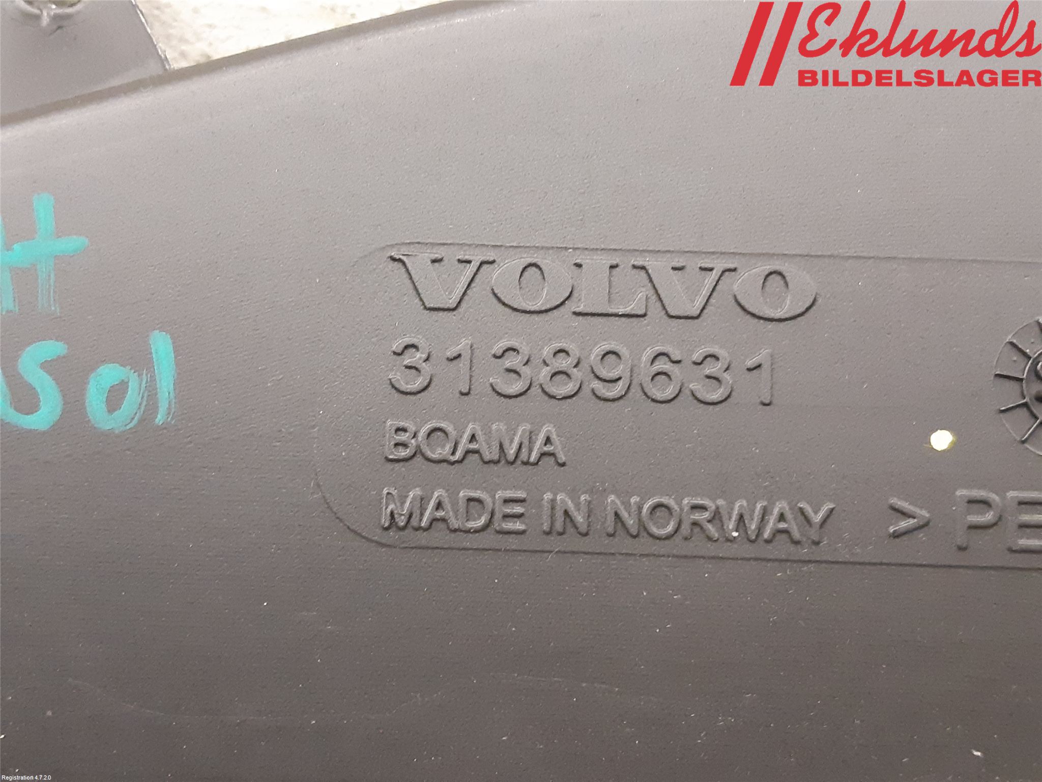 Volvo XC90/RECHARGE 16- Defrosterkanal-Munstycke