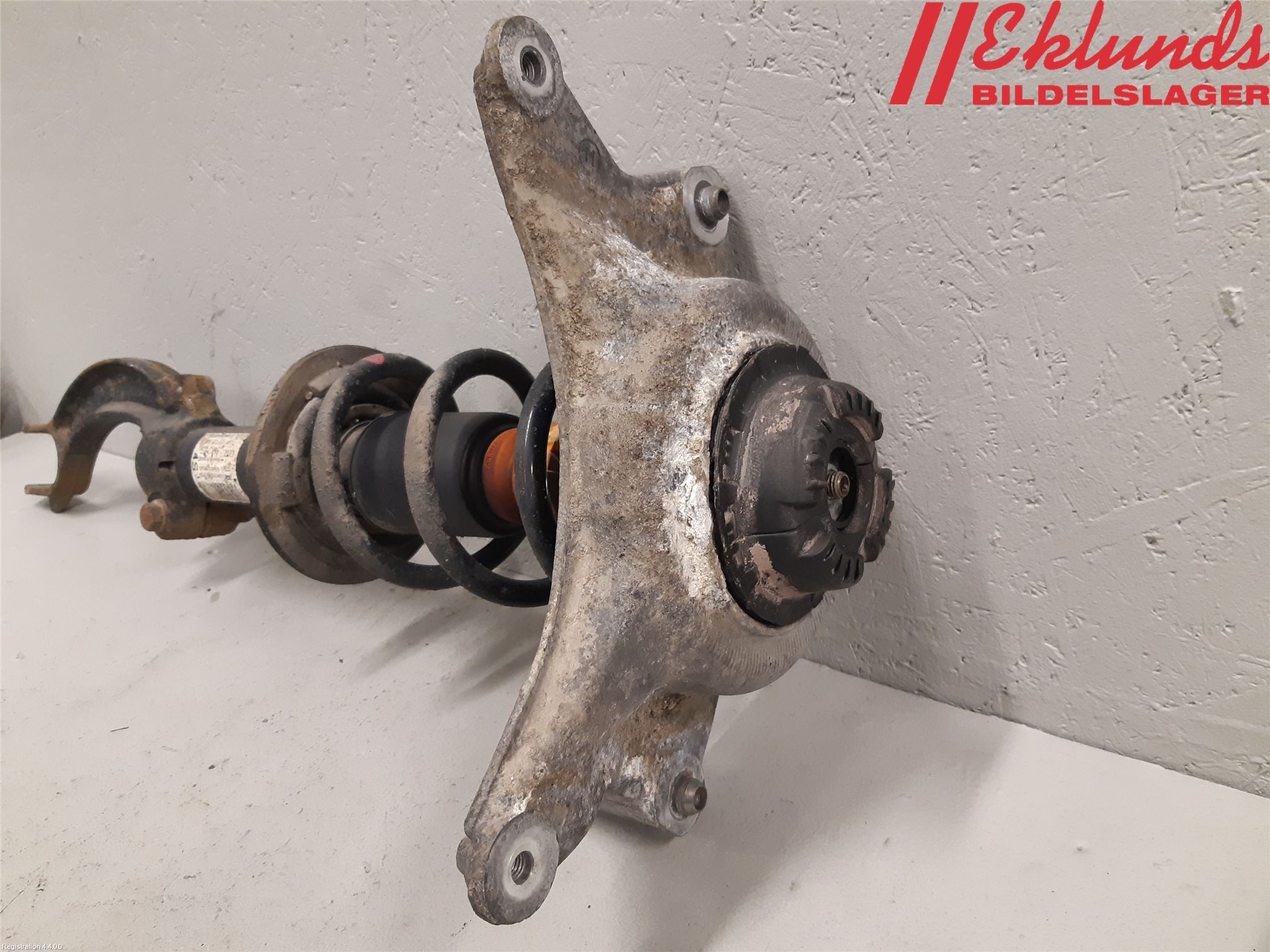 Audi A4/S4 08-11 Fjäderben Fram Vänster