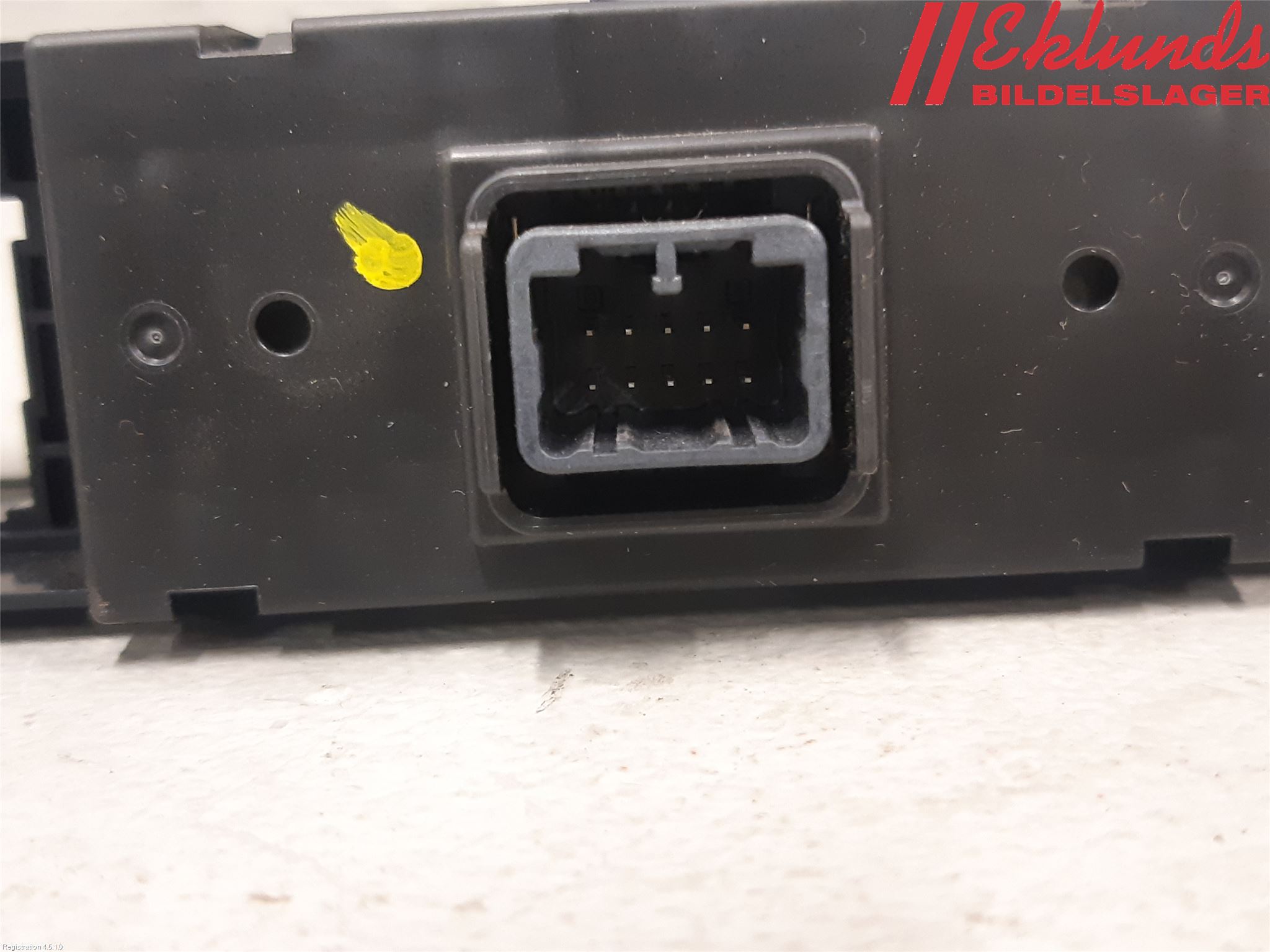Toyota RAV4 19- Kontrolldisplay