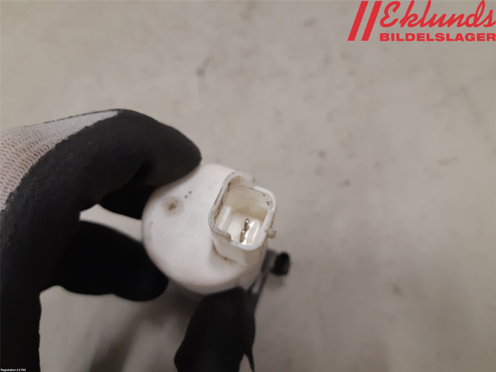 Renault TRAFIC   02-14 Spolarpump Vindruta