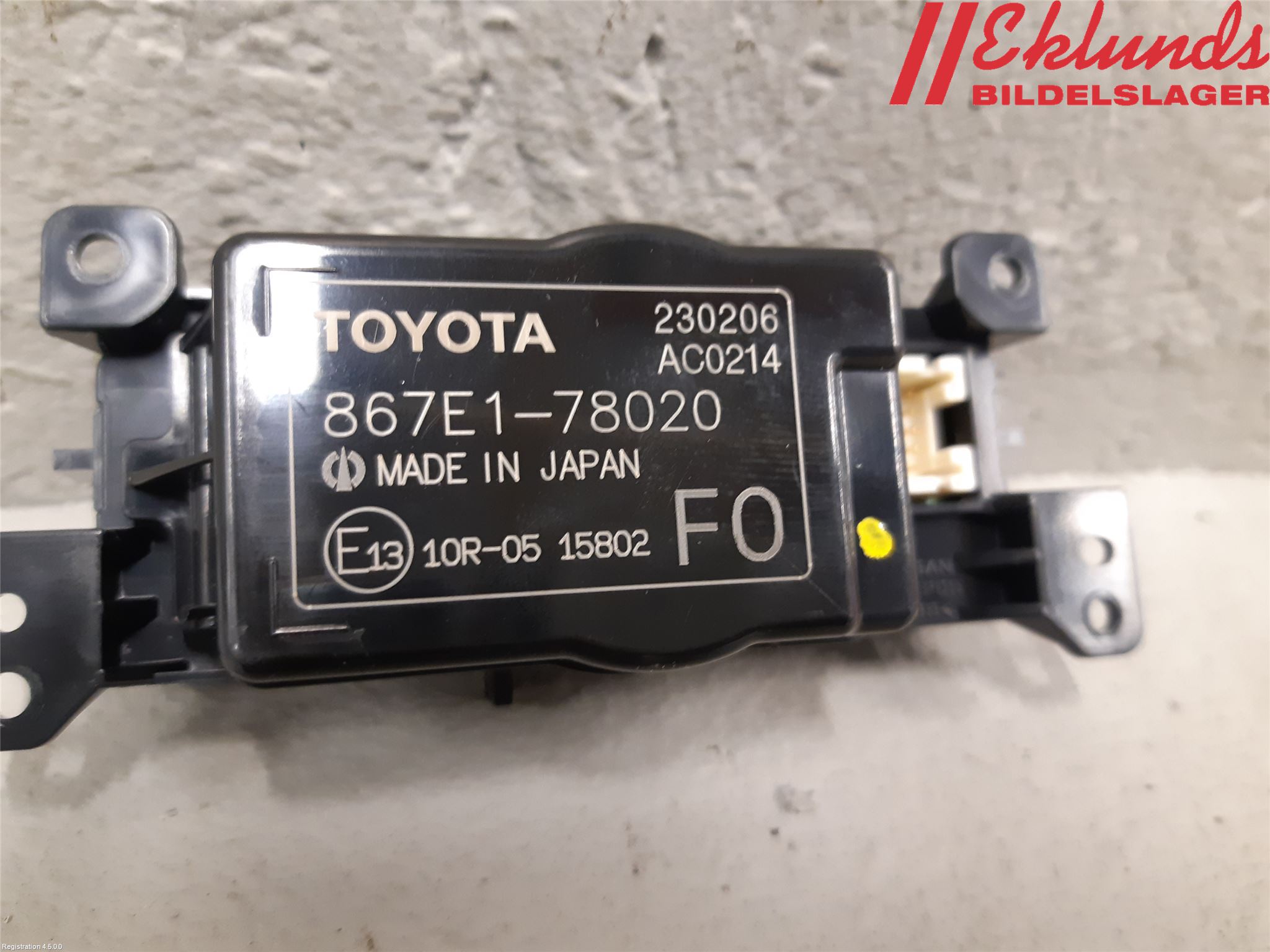 Toyota bZ4X EA10 22- Högtalare