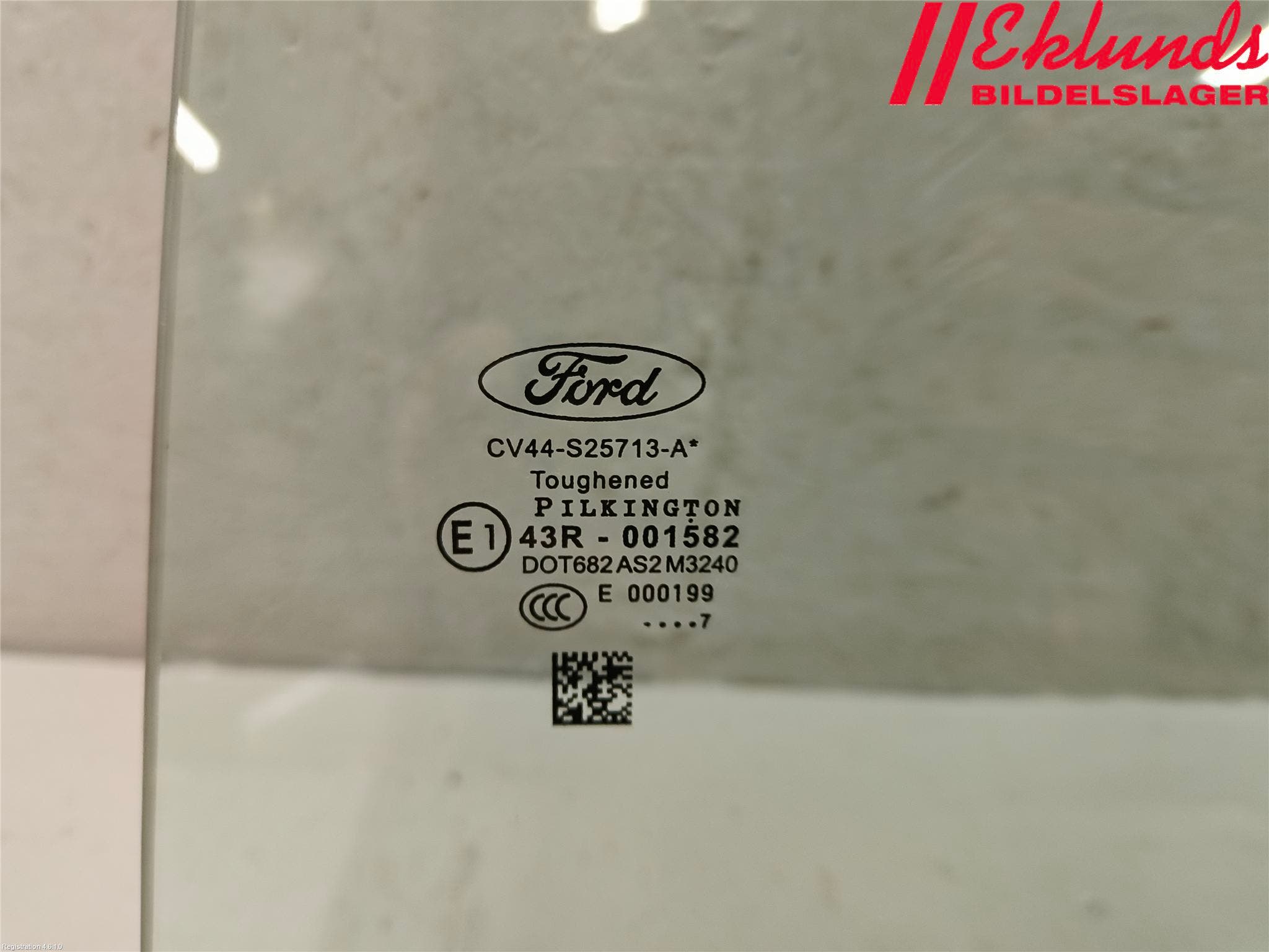 Ford KUGA 17-19 Dörruta Bak Vänster