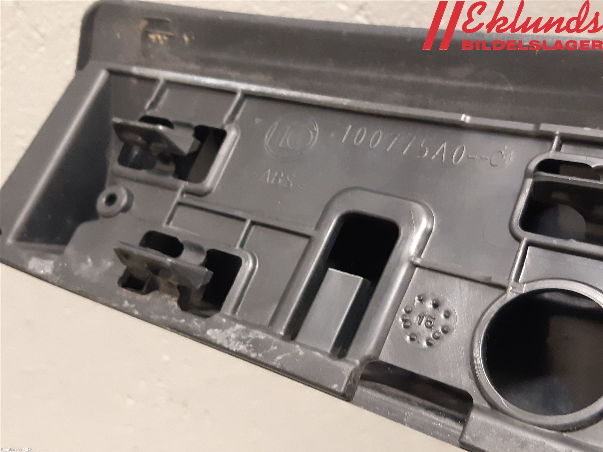 Renault TRAFIC/E-TECH 15- List Fram-Huv-Front