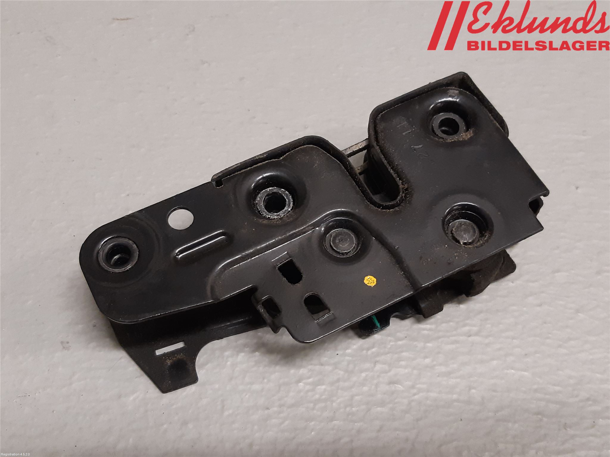 Audi A4/S4 08-11 Huvlås