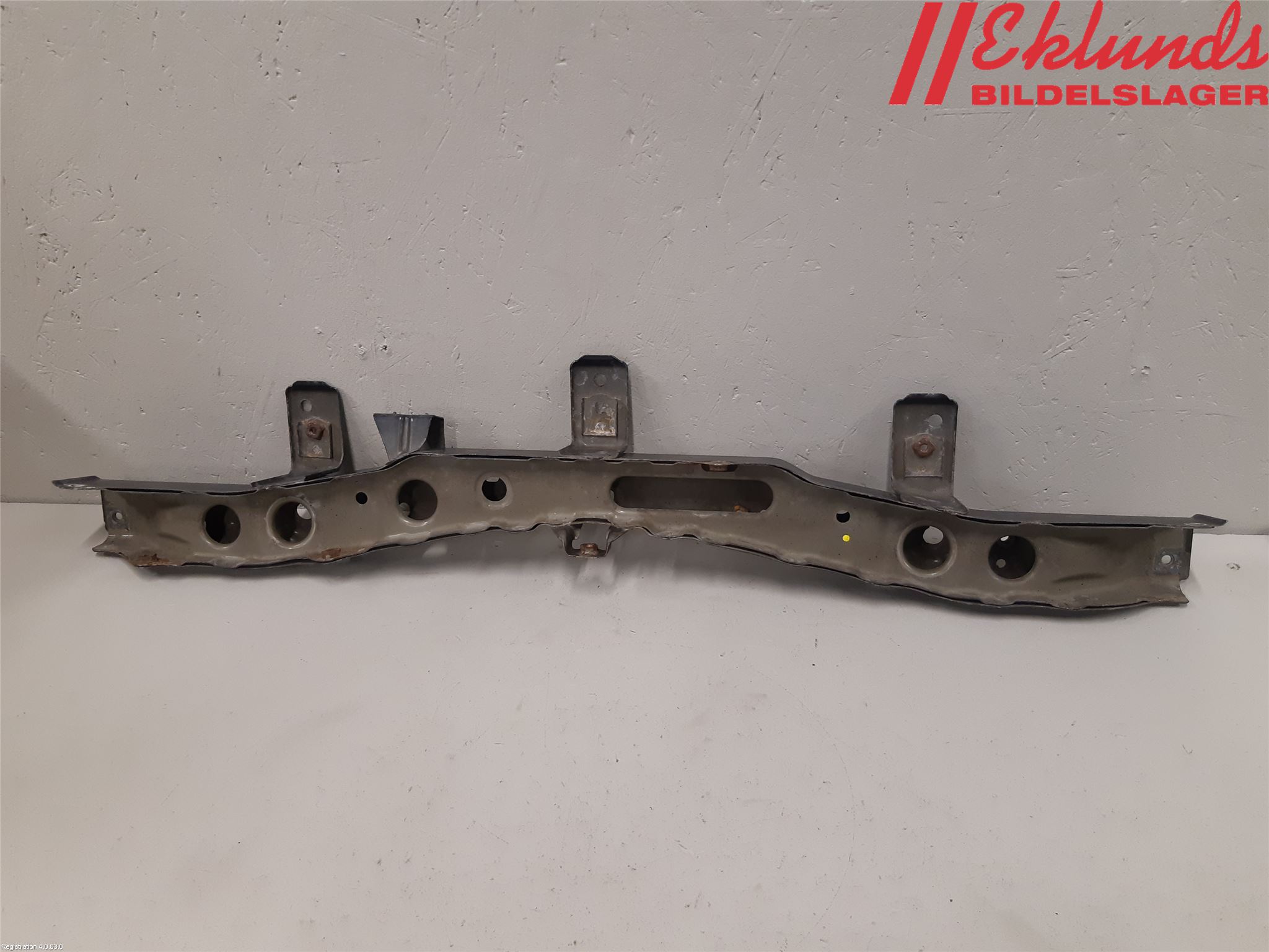 Toyota AURIS 10-12 Kylarfäste-Ram-Balk