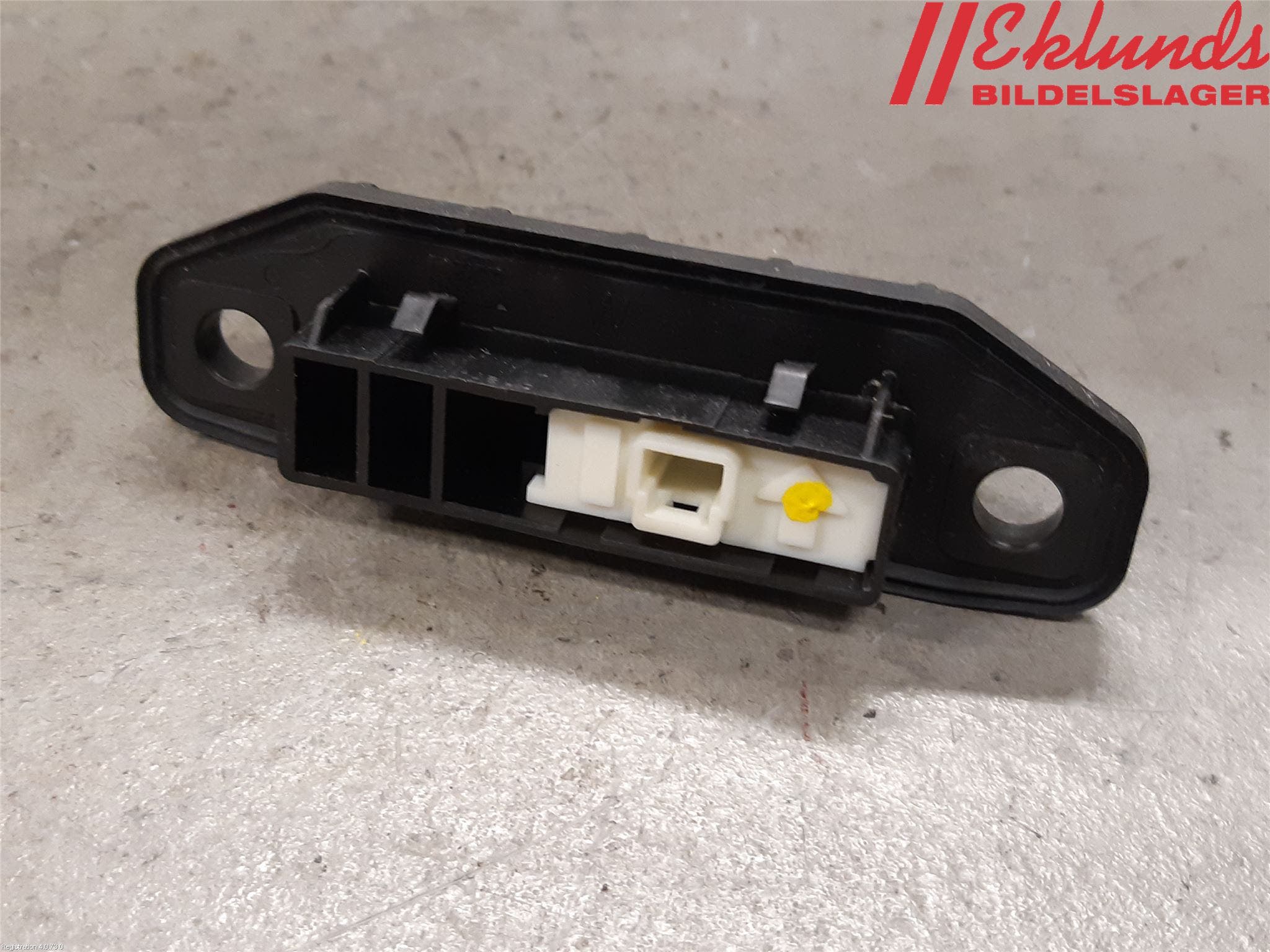 Toyota YARIS XP130 15-20 Bakluckehandtag