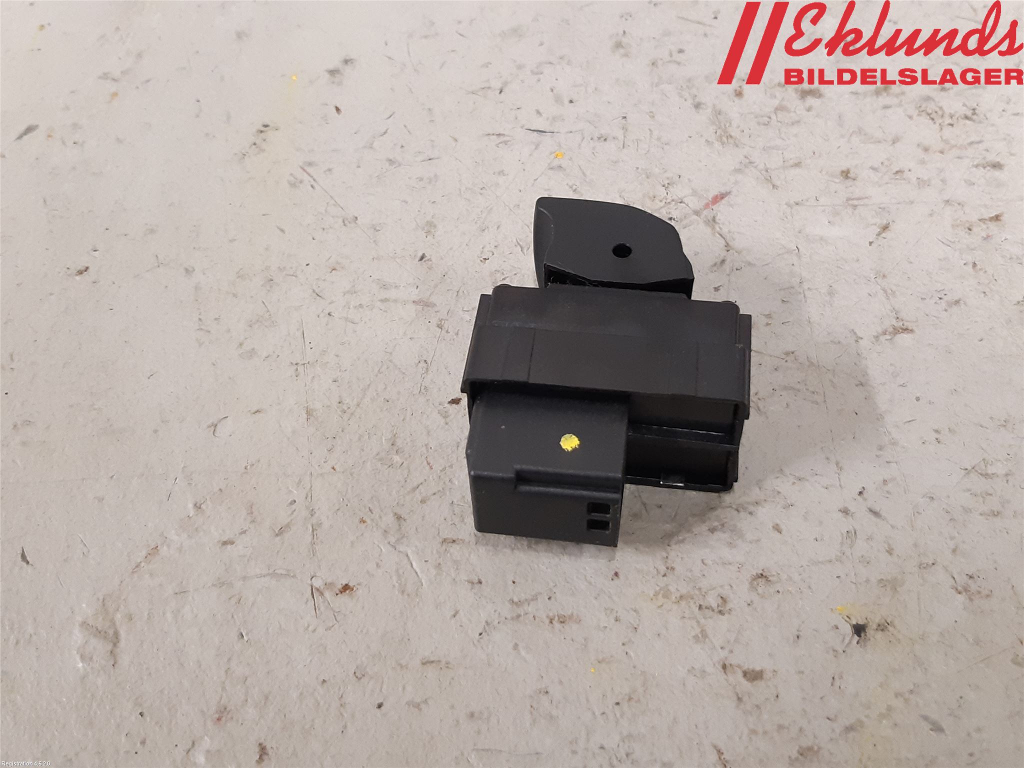 Volvo XC40/RECHARGE 18- Strömställare Elhiss