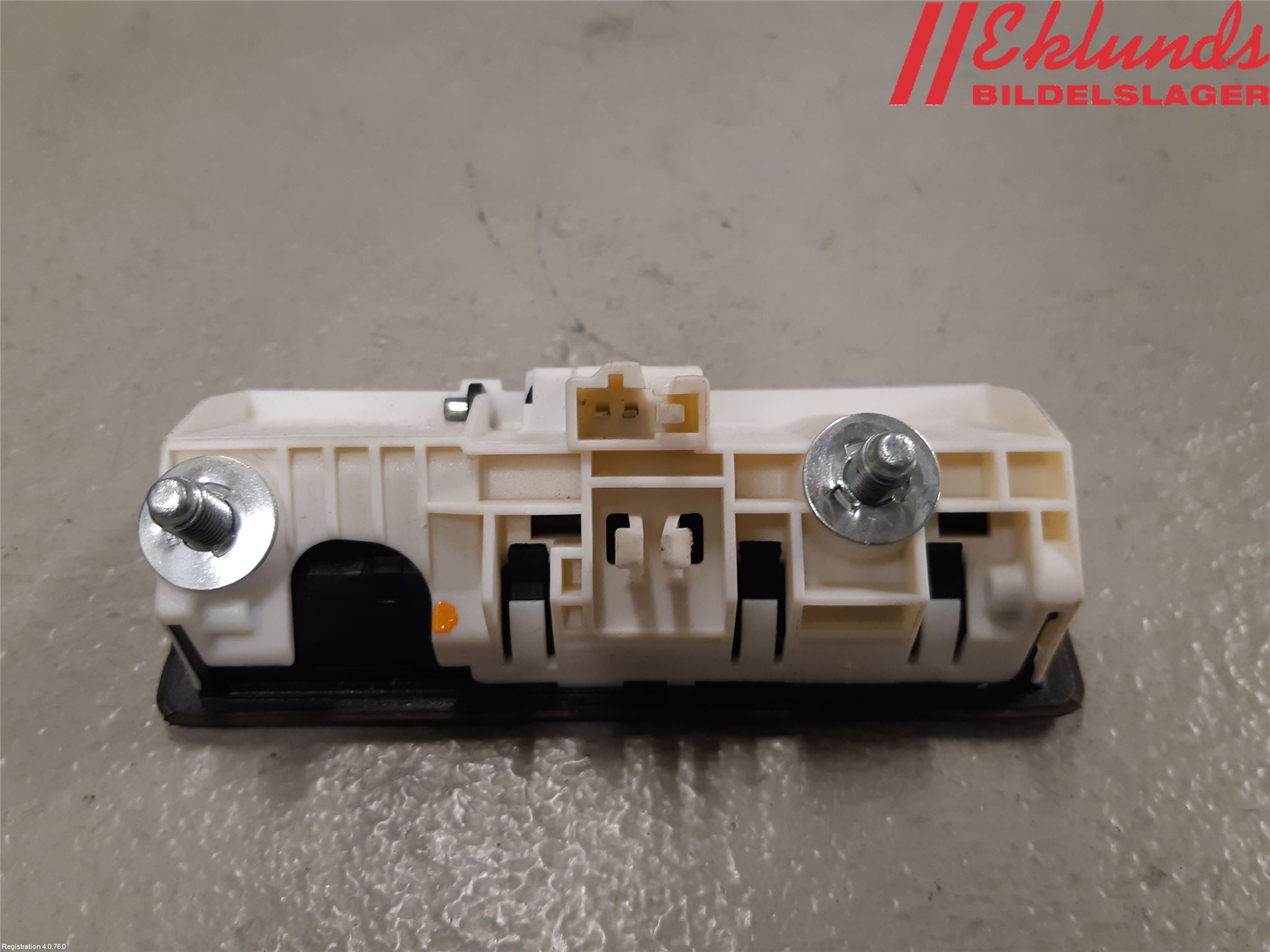 Audi A6 ALLROAD 12-18 Bakluckehandtag