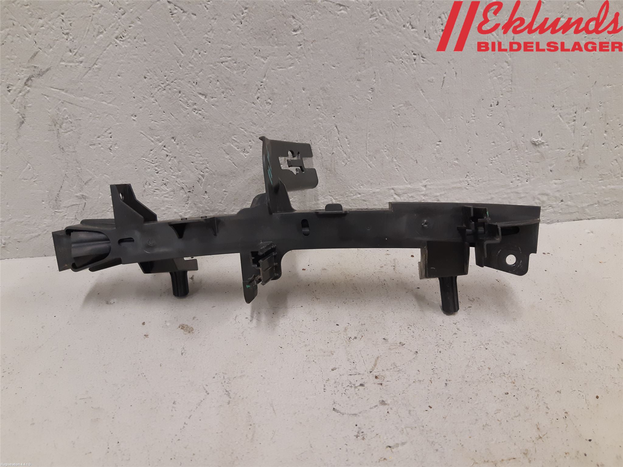 Ford FOCUS 19- Låskista-Dörrlås