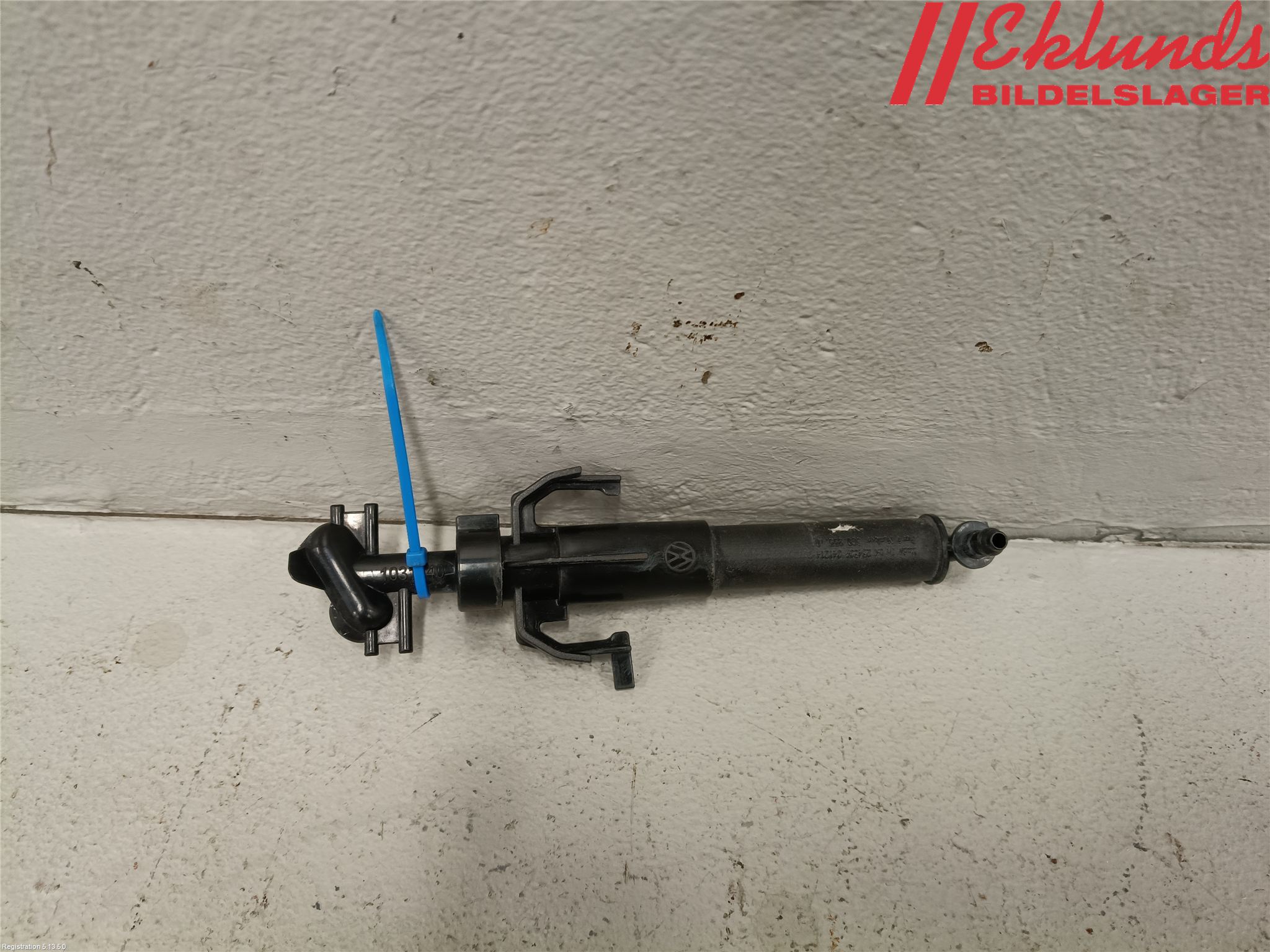 Volkswagen VW PASSAT 15-19 Spolarmunstycke Strålkastare