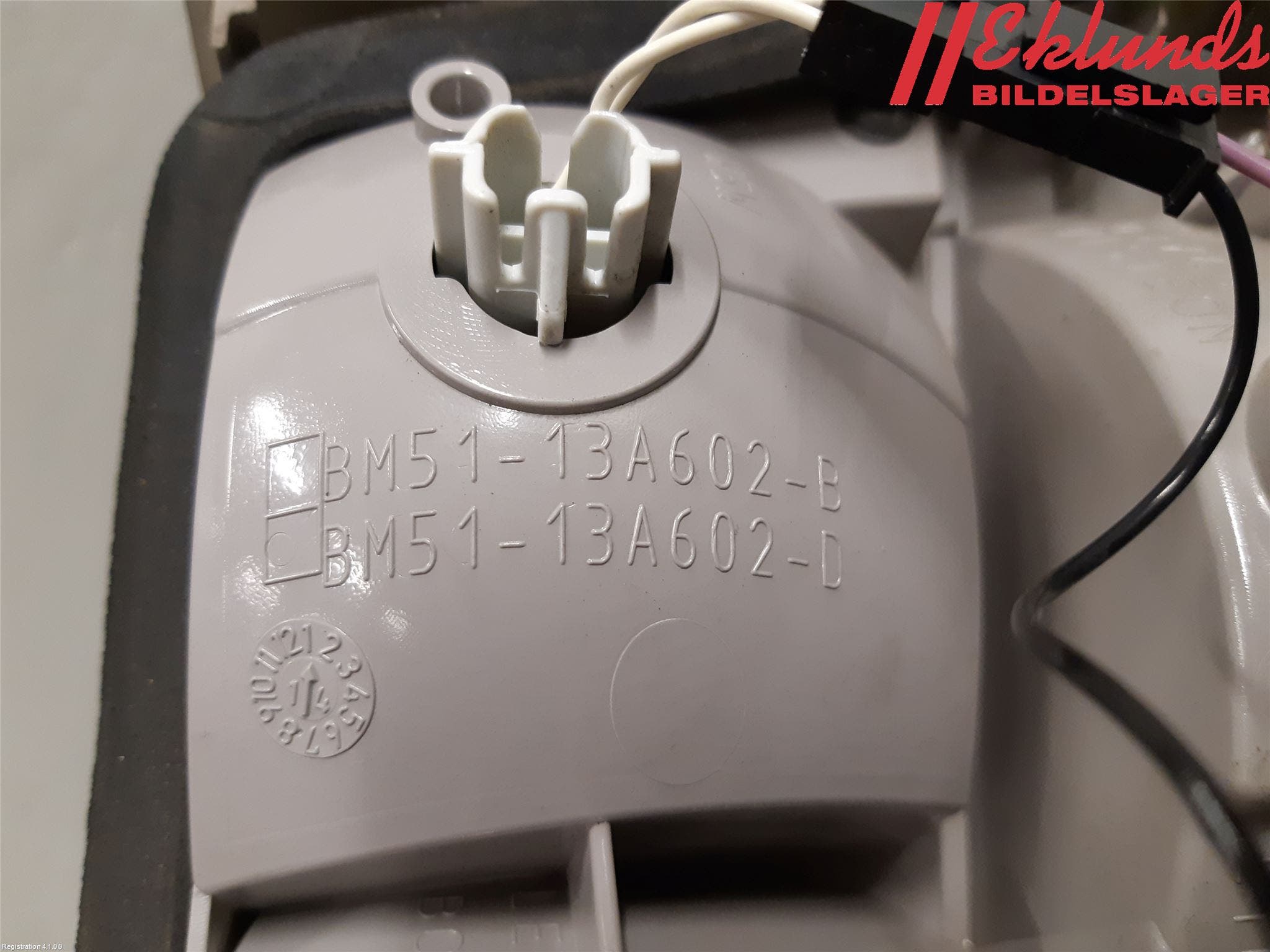 Ford FOCUS 11-14 Bakljus Lucka Hö