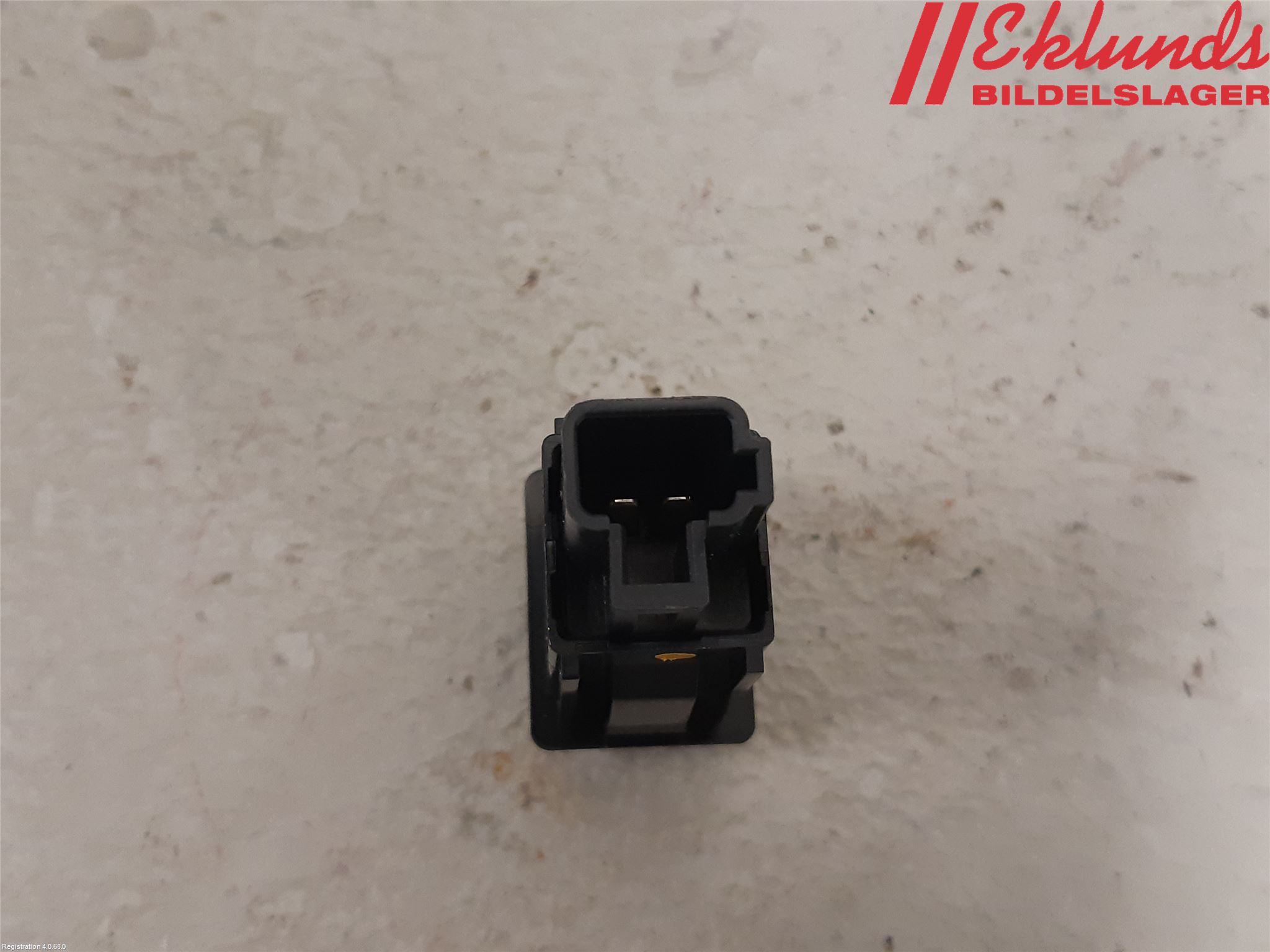 Toyota YARIS XP130 15-20 Strömställare Däcktryckskontroll