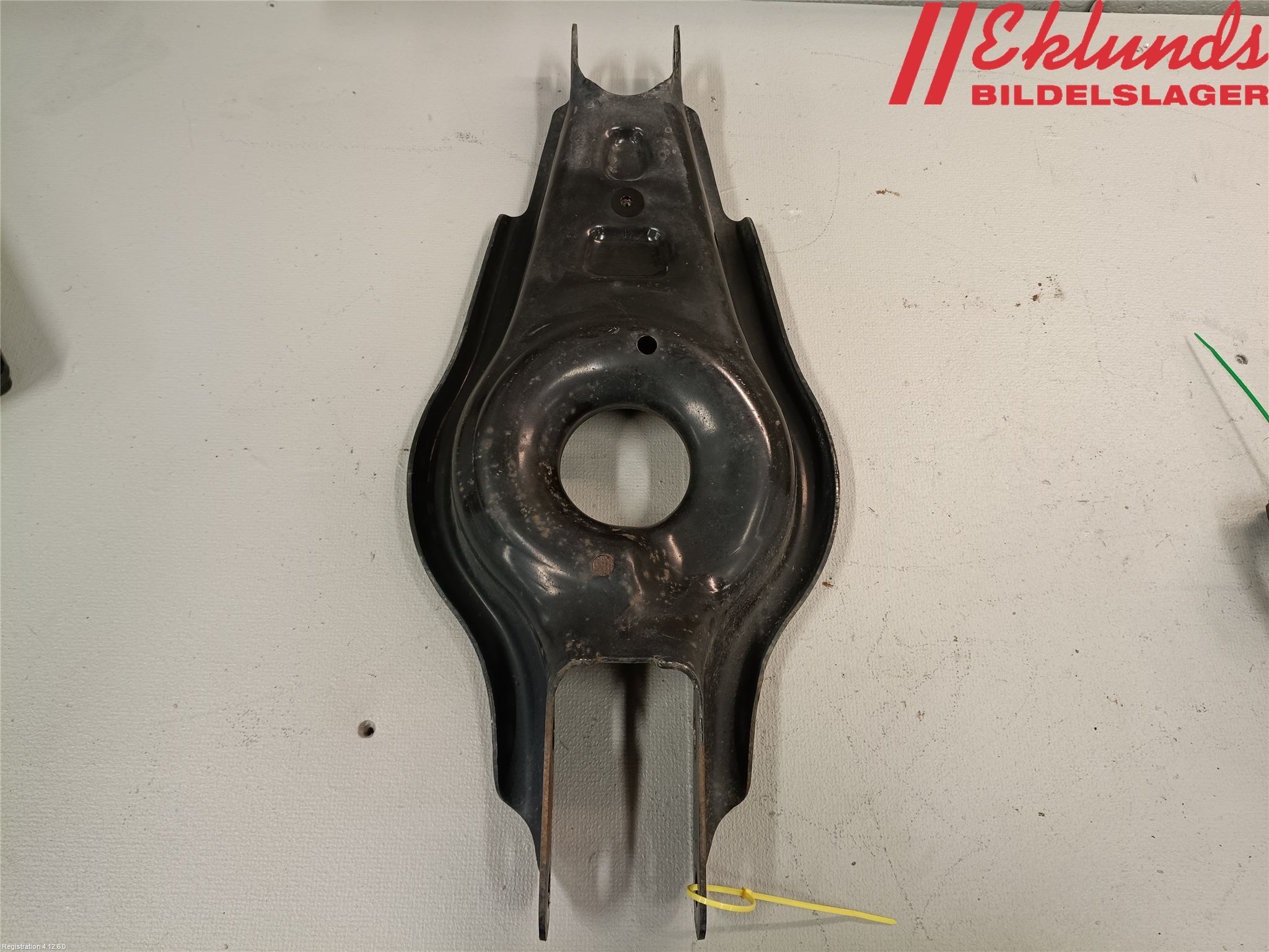 Tesla MODEL 3 17- Bärarm Bak Vänster