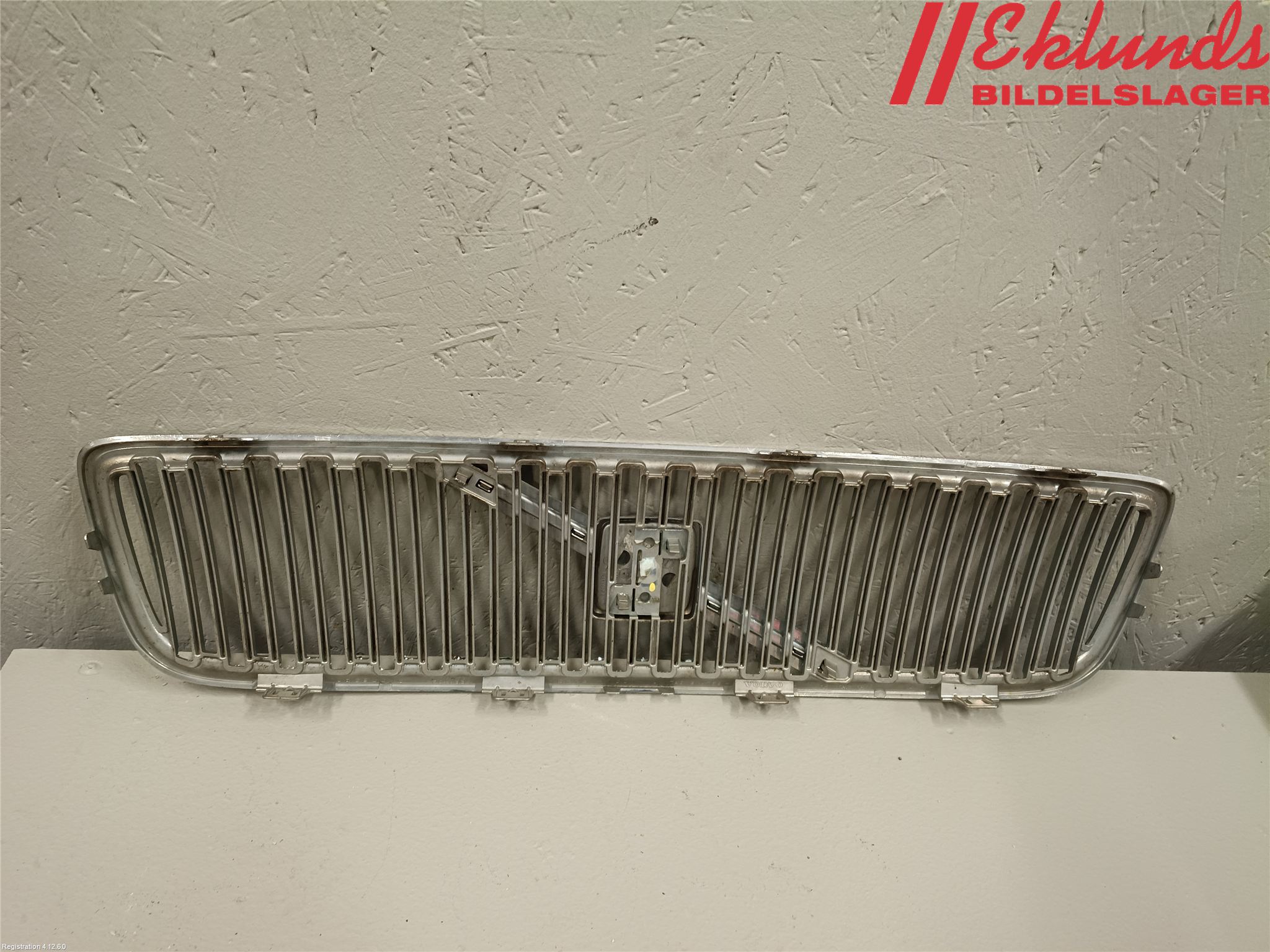 Volvo V70 05-08 Grill Komp