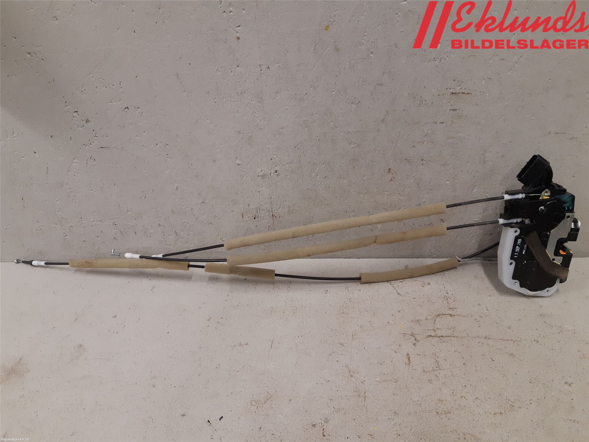 Nissan LEAF 18- Låskista-Dörrlås