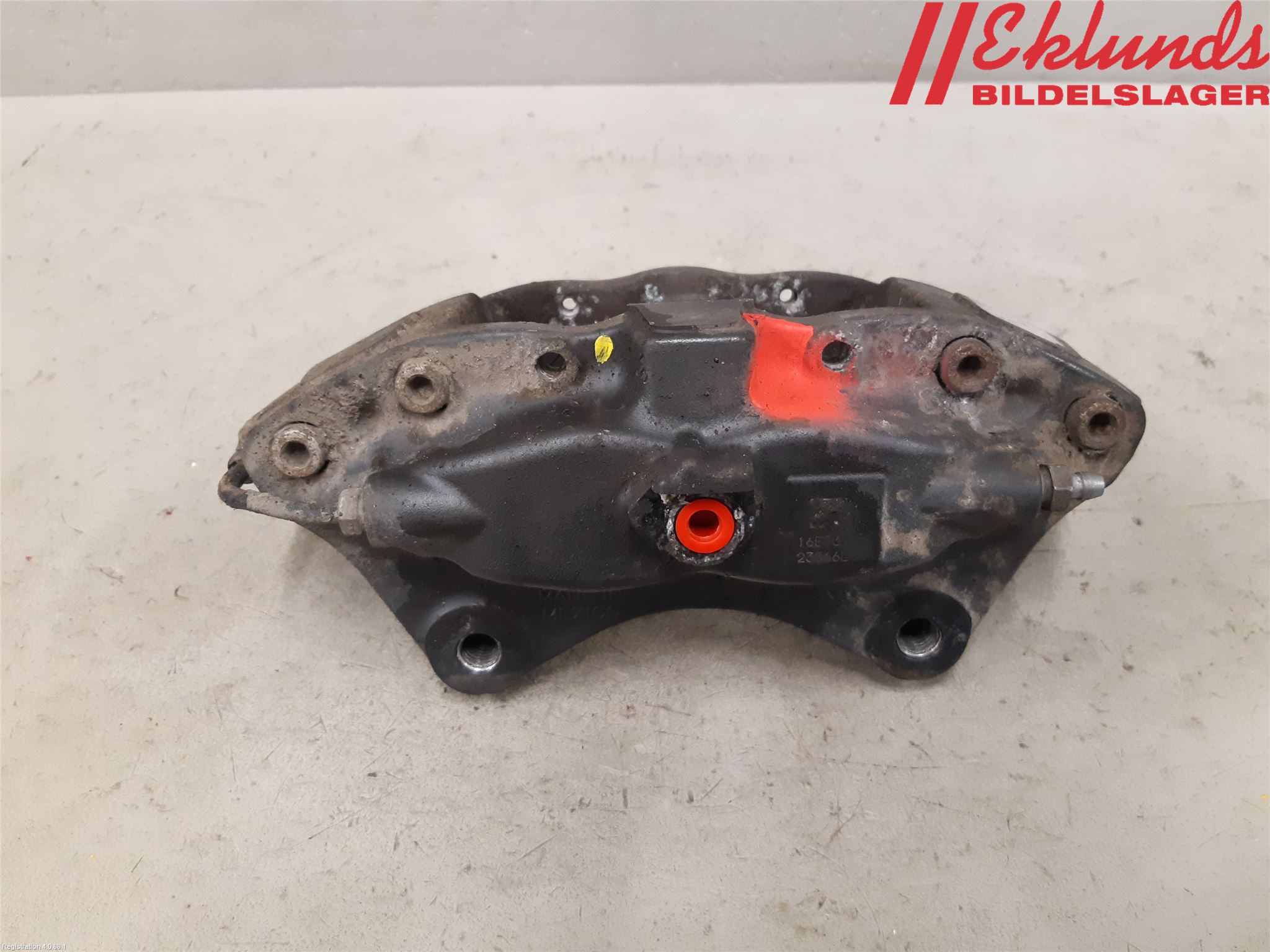 Tesla MODEL S 13- Bromsok Fram Vänster