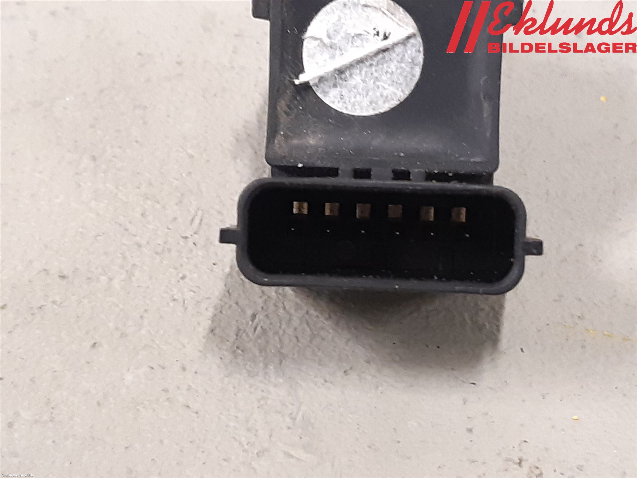 Kia OPTIMA 16-20 Parkeringshjälp Frontsensor