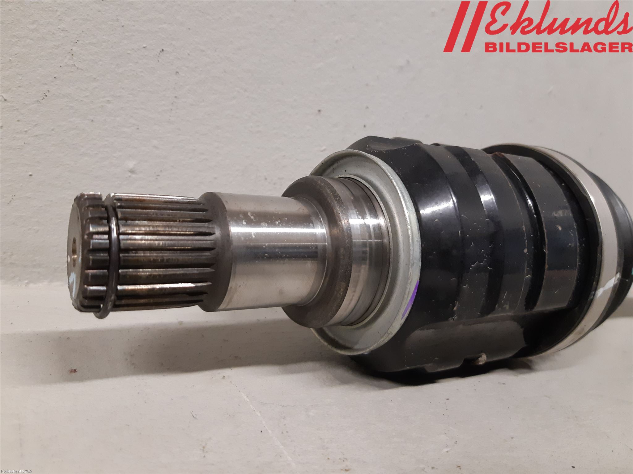 Toyota C-HR 16-23 Drivaxel Fram Vänster