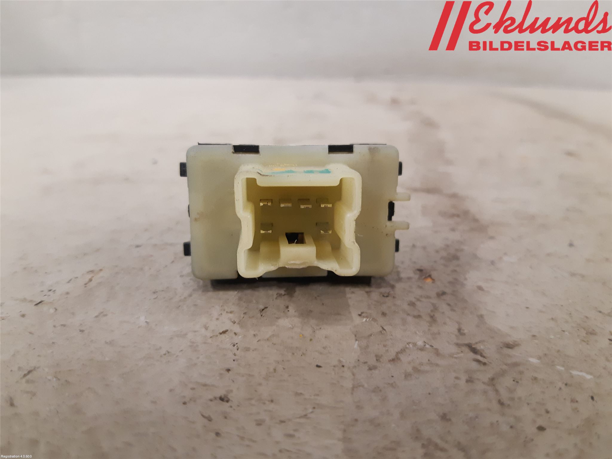 Renault TRAFIC/E-TECH 15- Strömställare Elhiss