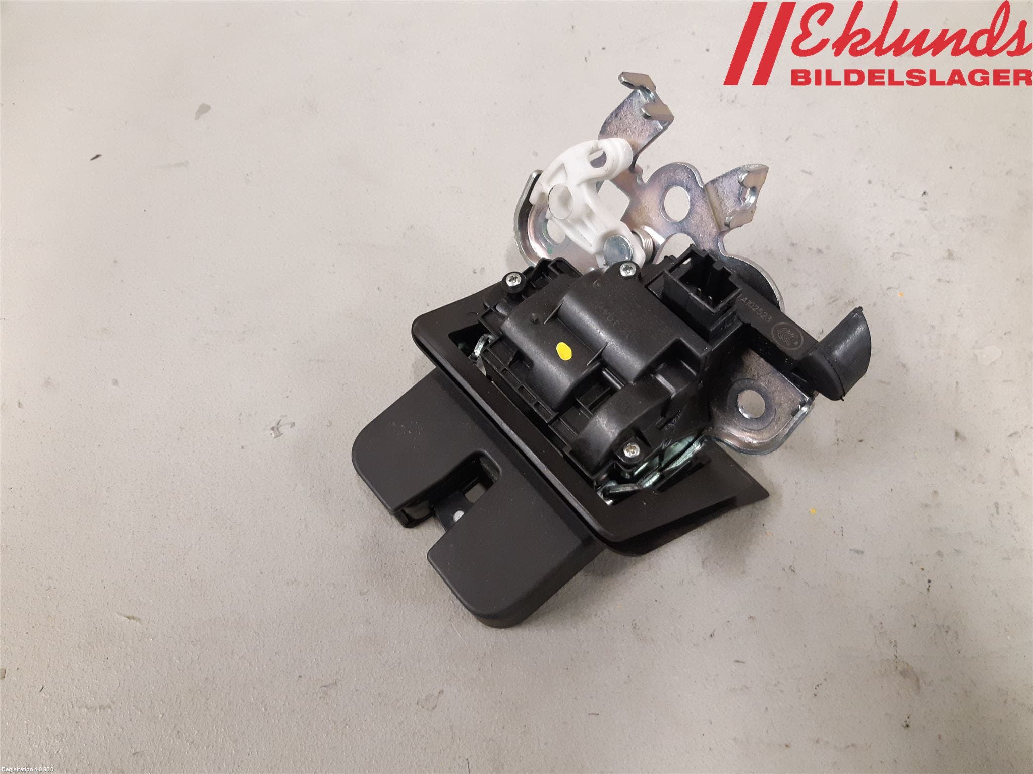 Audi A3/S3 8V 13-20 Låskista Baklucka