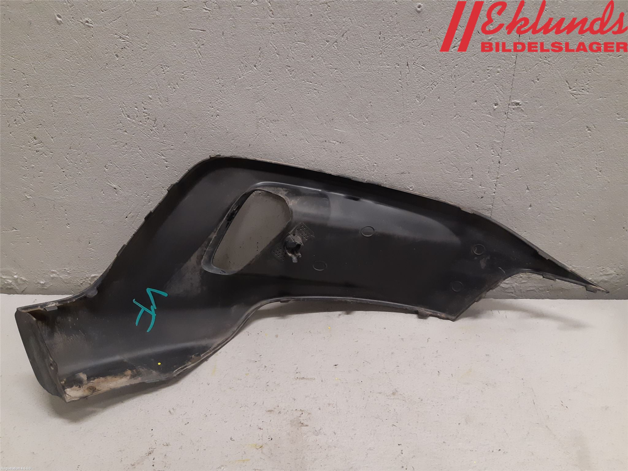 Volvo V40 CROSS COUNTRY 13-19 Dimljussarg Fram