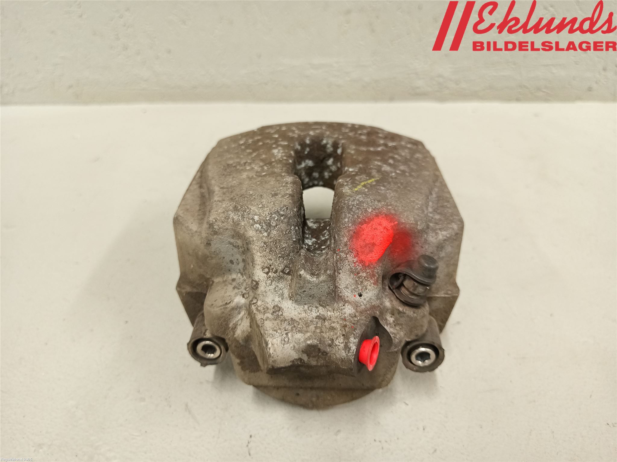 BMW 5 F10/F11/F18 09-17 Bromsok Fram Vänster