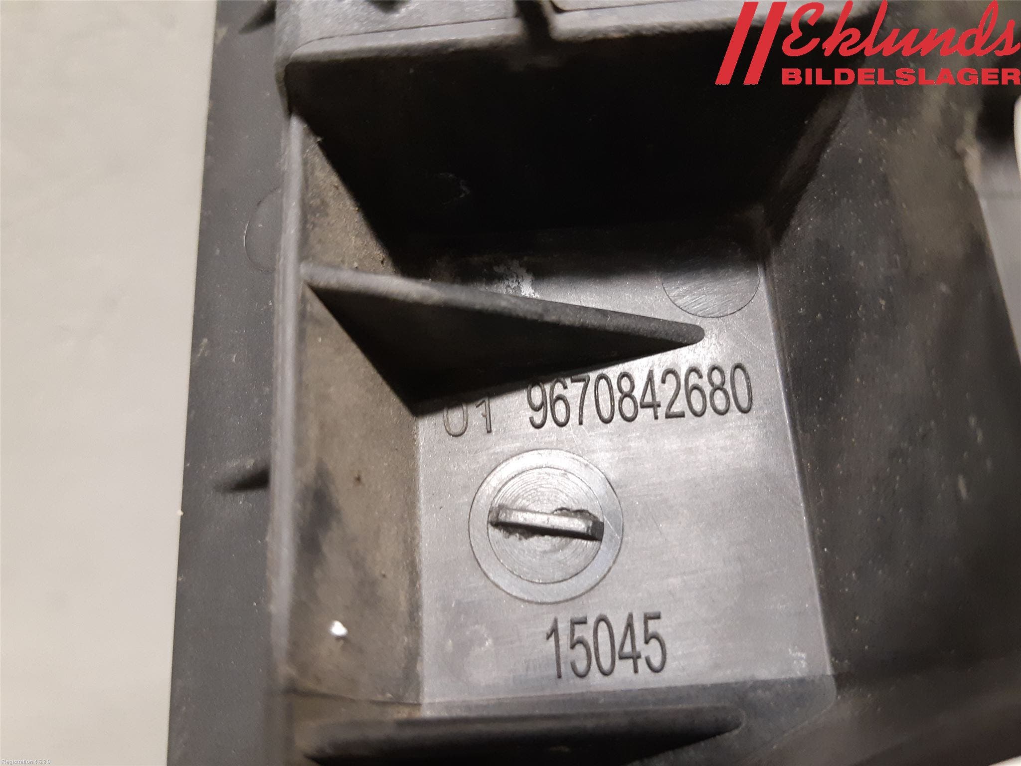 Peugeot RCZ Frontplåt