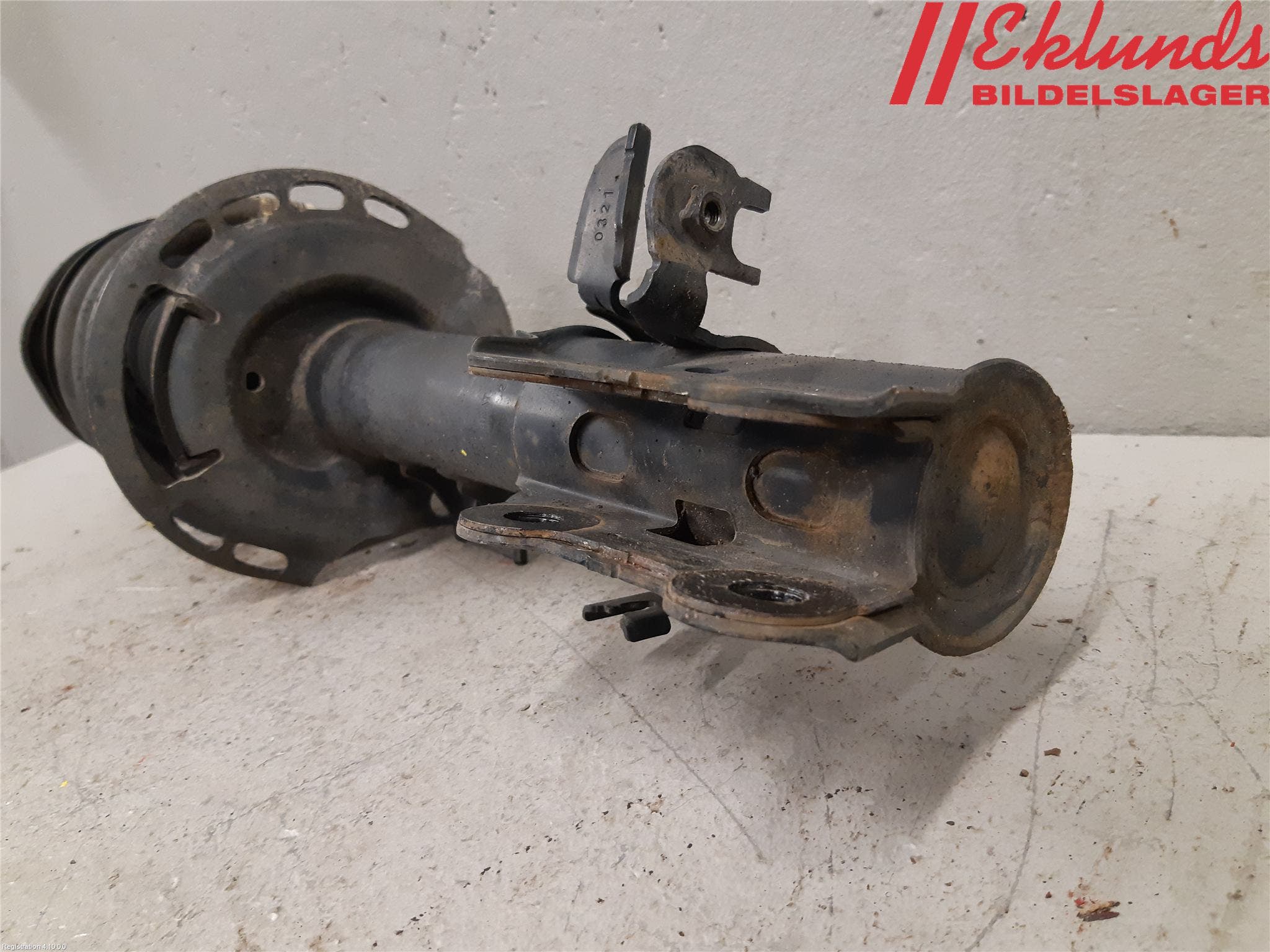 Ford FOCUS 19- Fjäderben Fram Höger