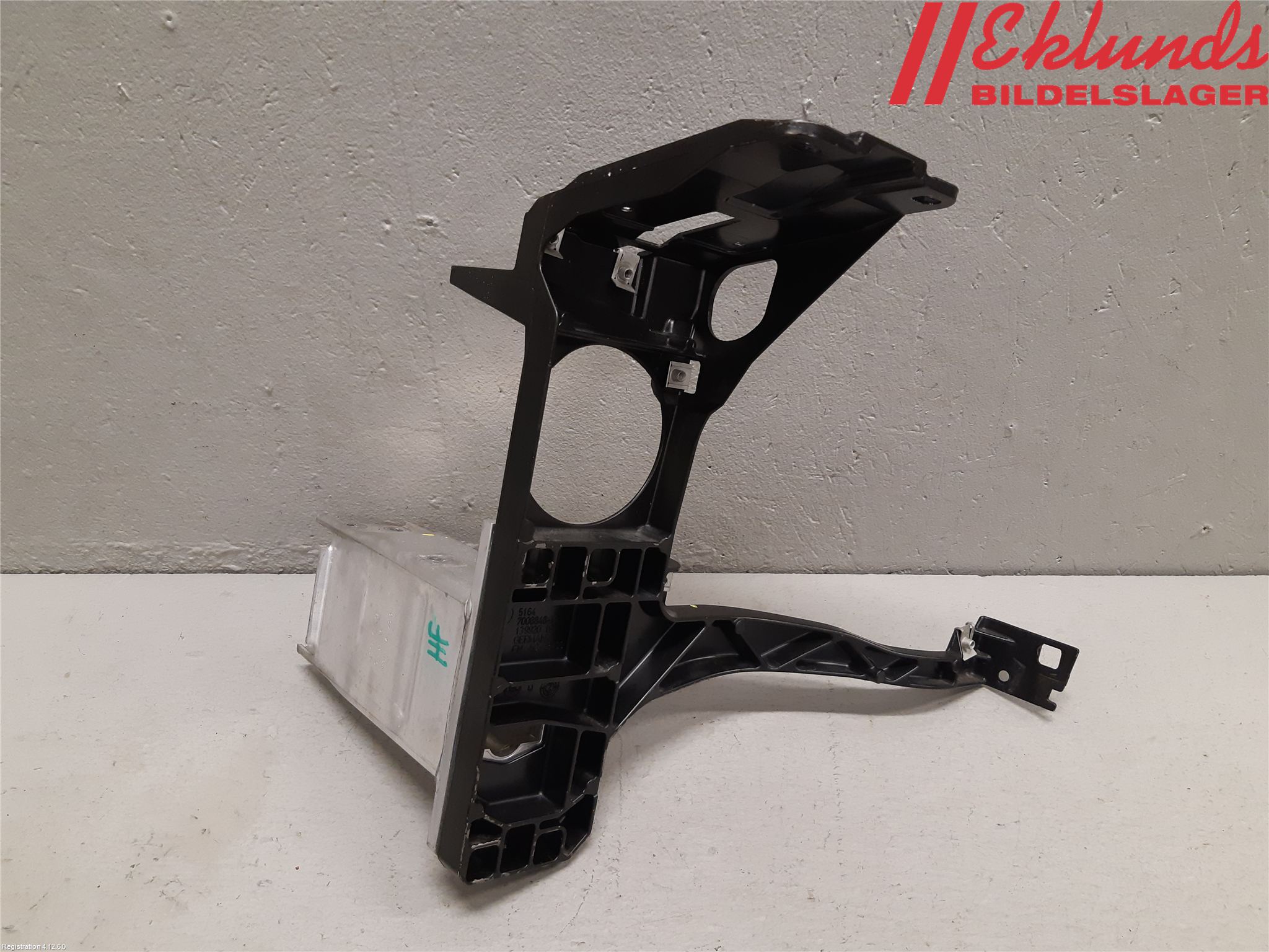 BMW 6 E63/64    02-10 Frontplåt