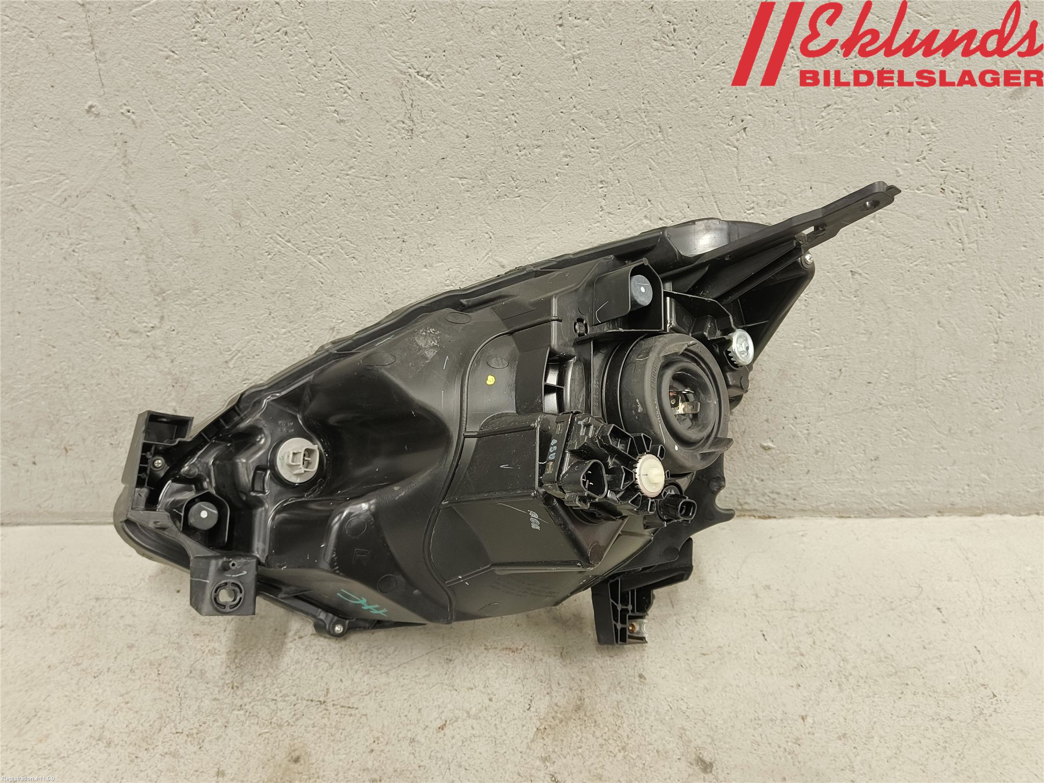 Nissan MICRA 11-16 Strålkastare Höger