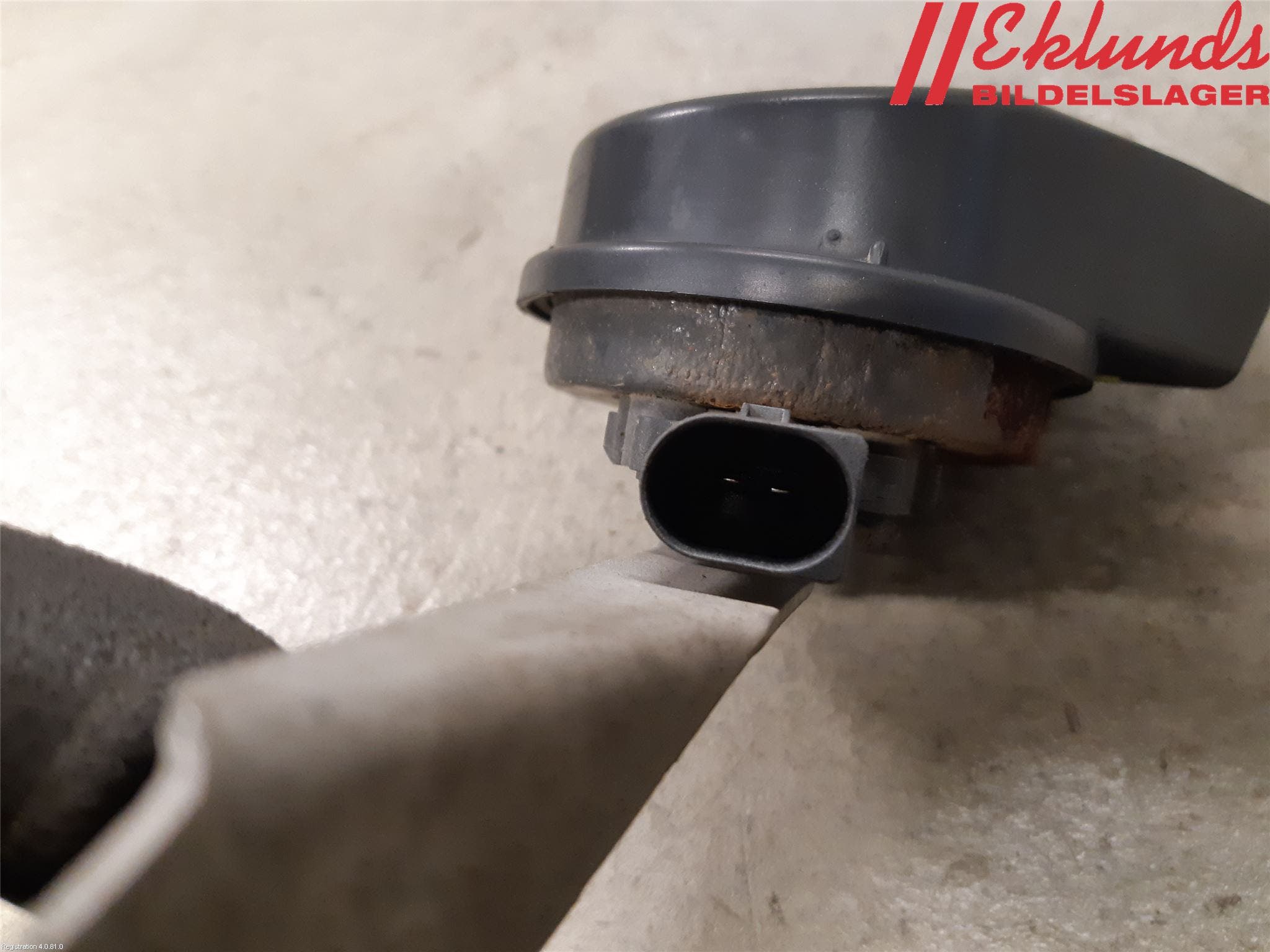 Volkswagen VW TOUAREG 7P 11-18 Signalhorn