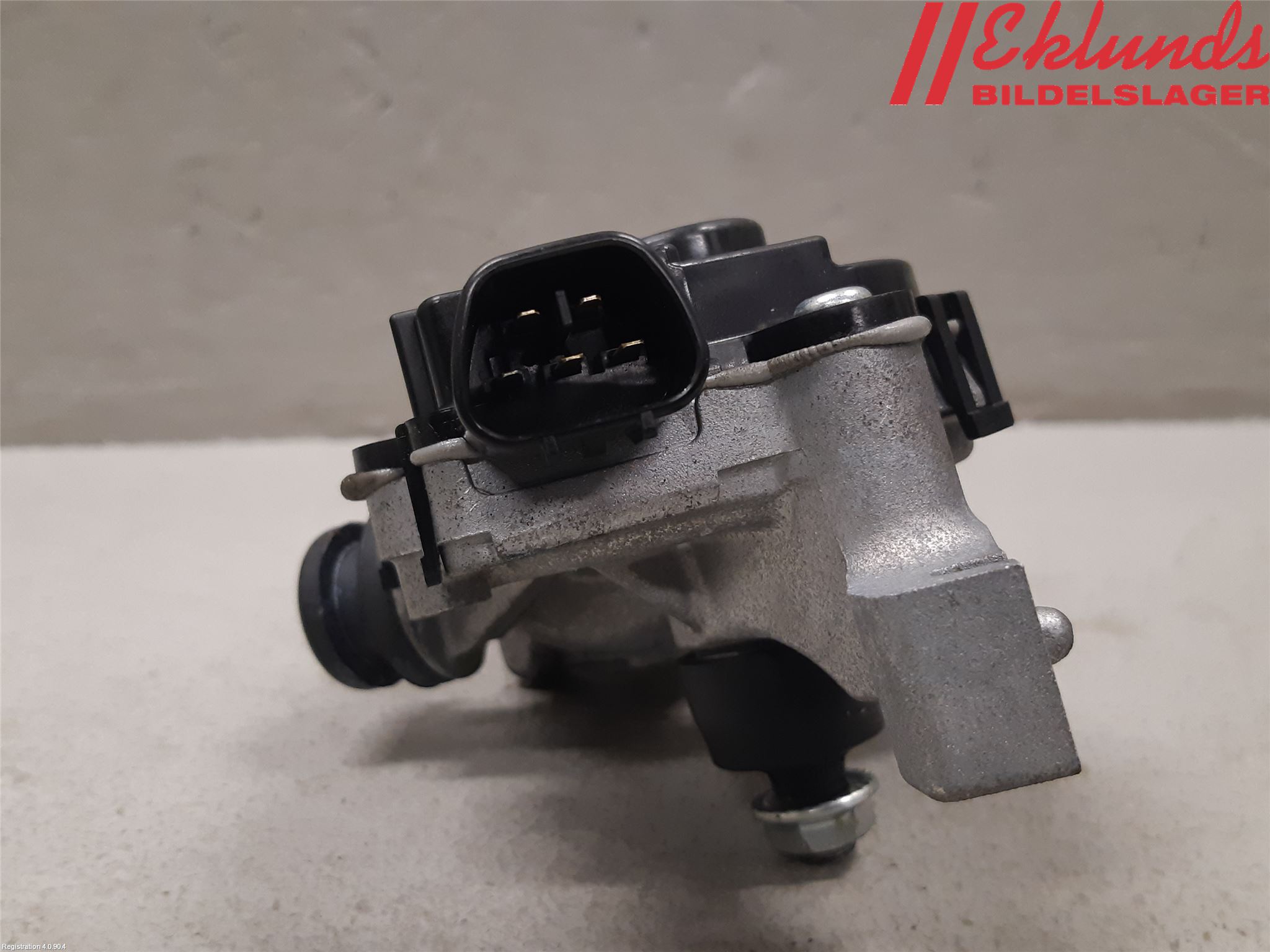 Toyota RAV4 19- Torkarmotor Vindruta
