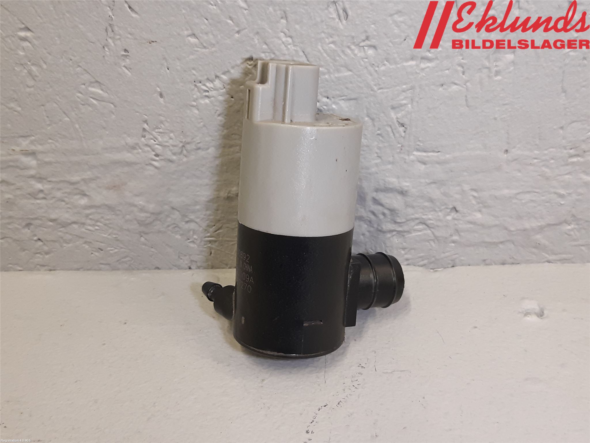 Toyota AVENSIS 09-15 Spolarpump Vindruta